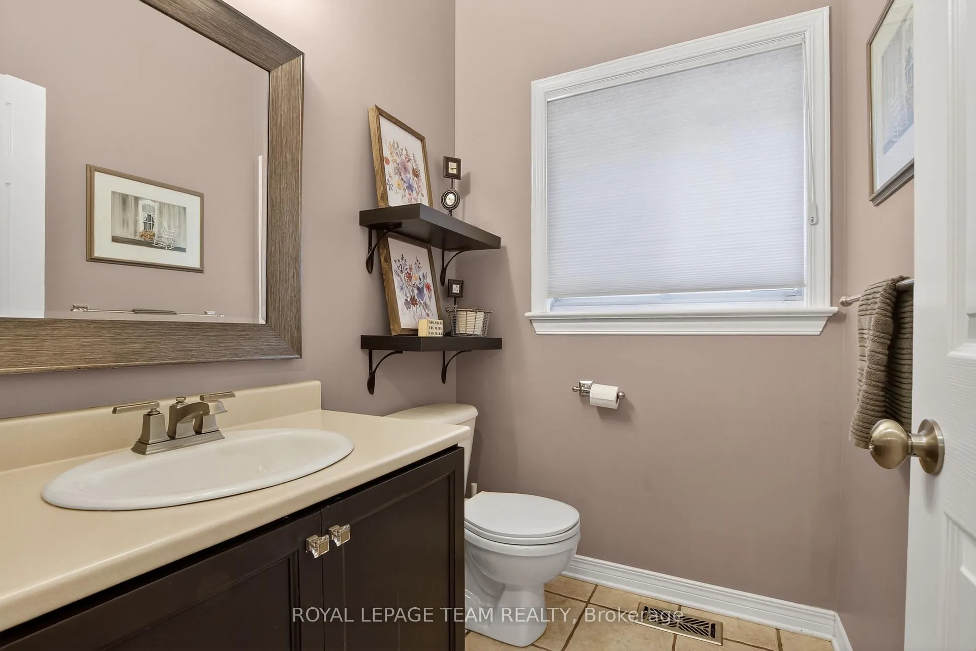 Photo 5 of 18 Rivergreen Crescent, Ottawa, Kanata - Bridlewood — HOMEH