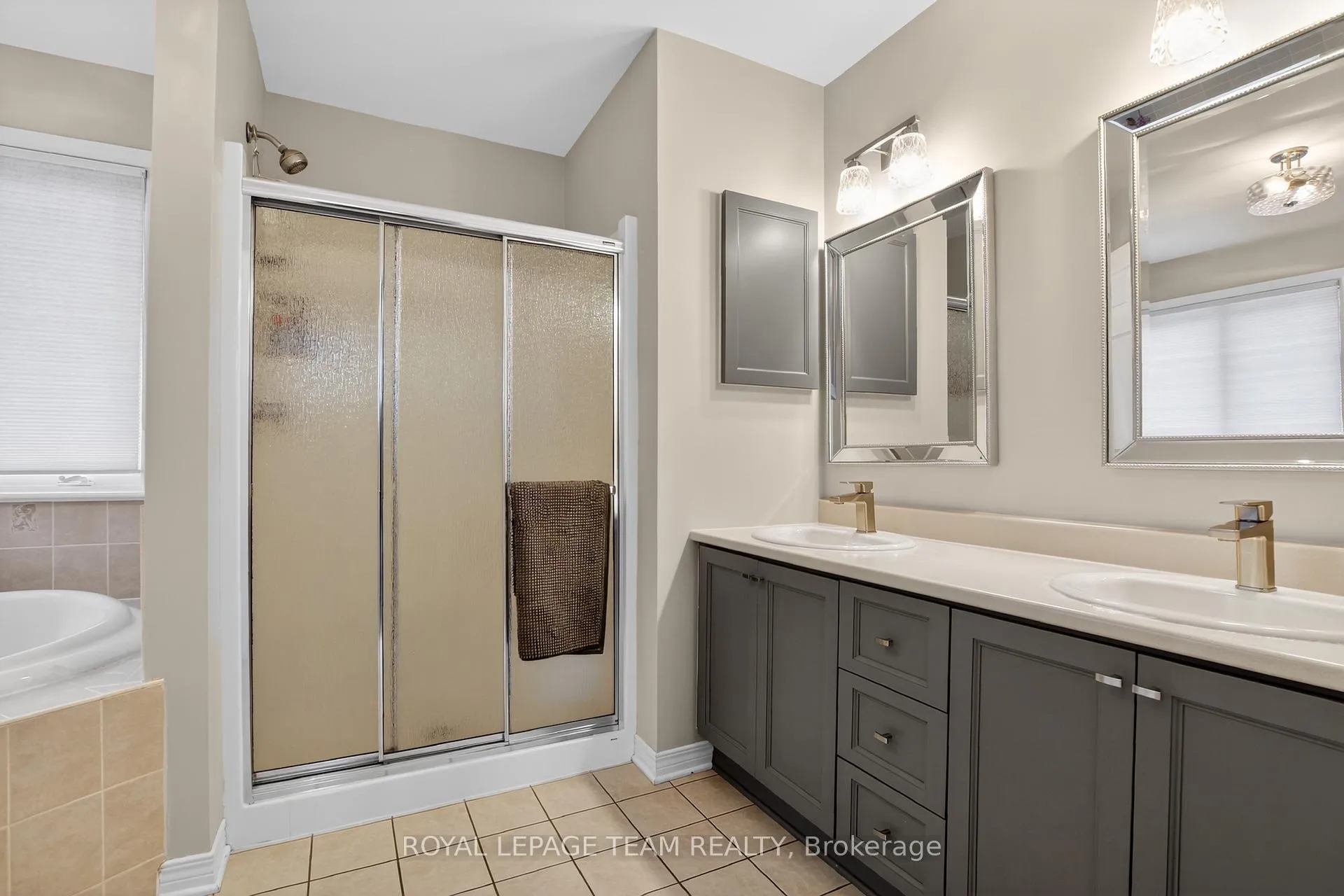 Photo 17 of 18 Rivergreen Crescent, Ottawa, Kanata - Bridlewood — HOMEH
