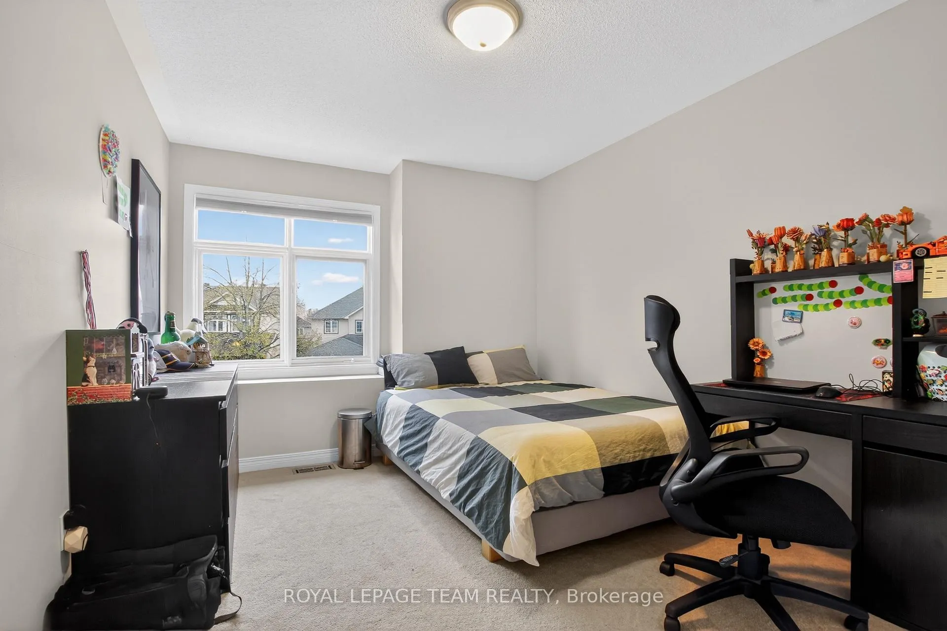 Photo 19 of 18 Rivergreen Crescent, Ottawa, Kanata - Bridlewood — HOMEH