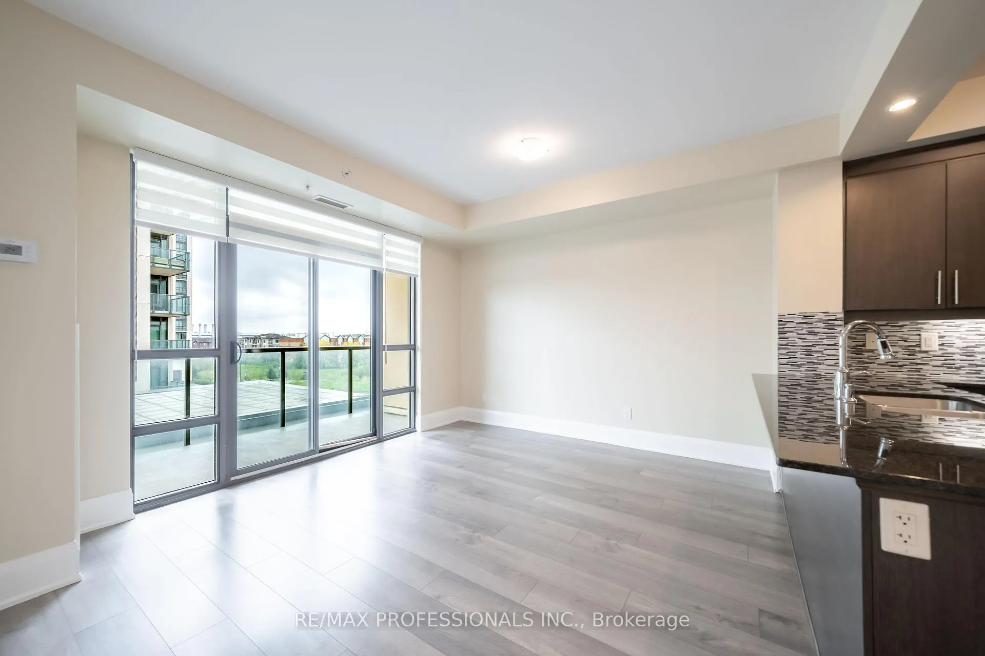 Photo 9 of Unit 307, 45 Yorkland Boulevard, Brampton, Goreway Drive Corridor — HOMEH