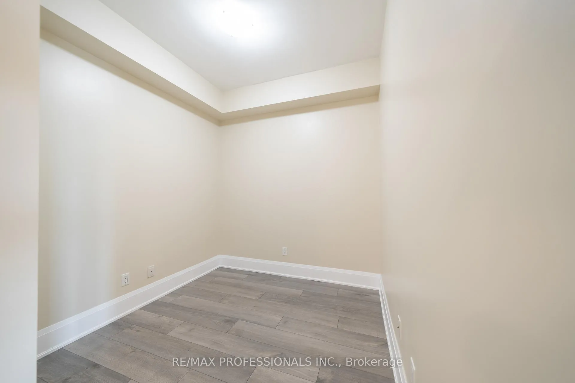 Photo 17 of Unit 307, 45 Yorkland Boulevard, Brampton, Goreway Drive Corridor — HOMEH