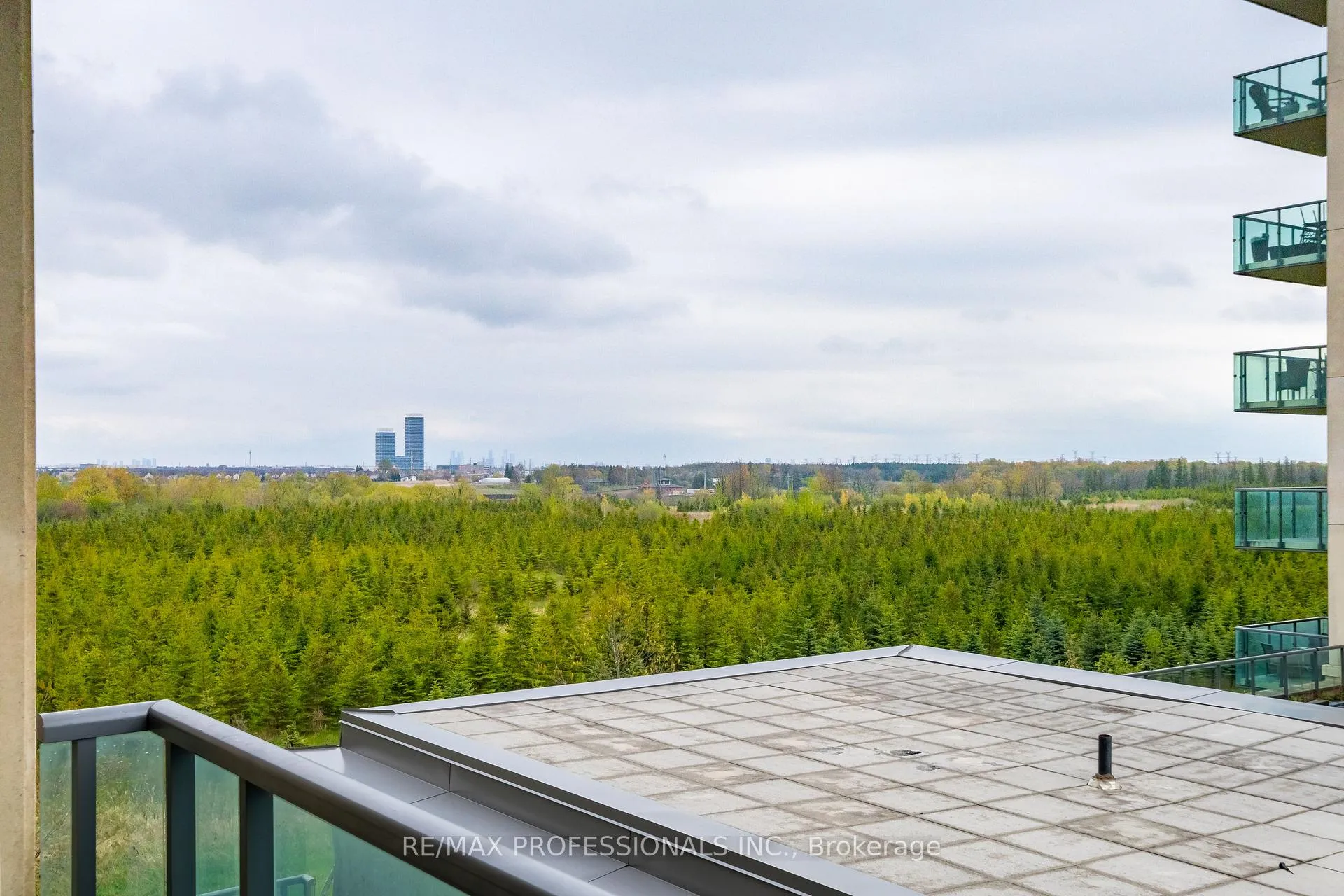 Photo 23 of Unit 307, 45 Yorkland Boulevard, Brampton, Goreway Drive Corridor — HOMEH