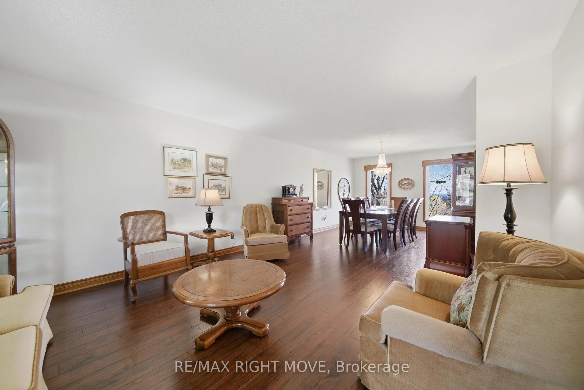 Photo 5 of 177 Brant Street W, Orillia — HOMEH