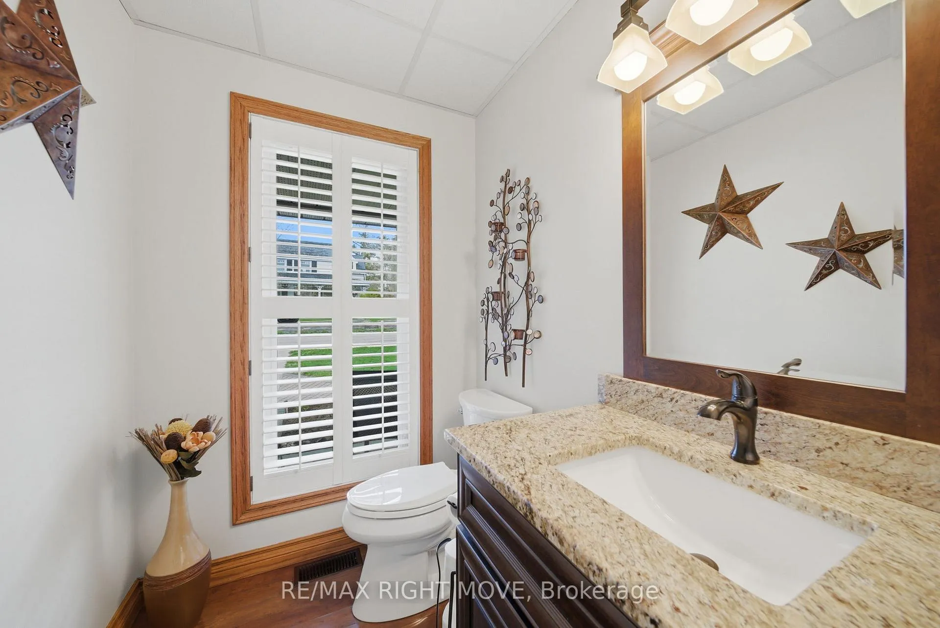 Photo 20 of 177 Brant Street W, Orillia — HOMEH