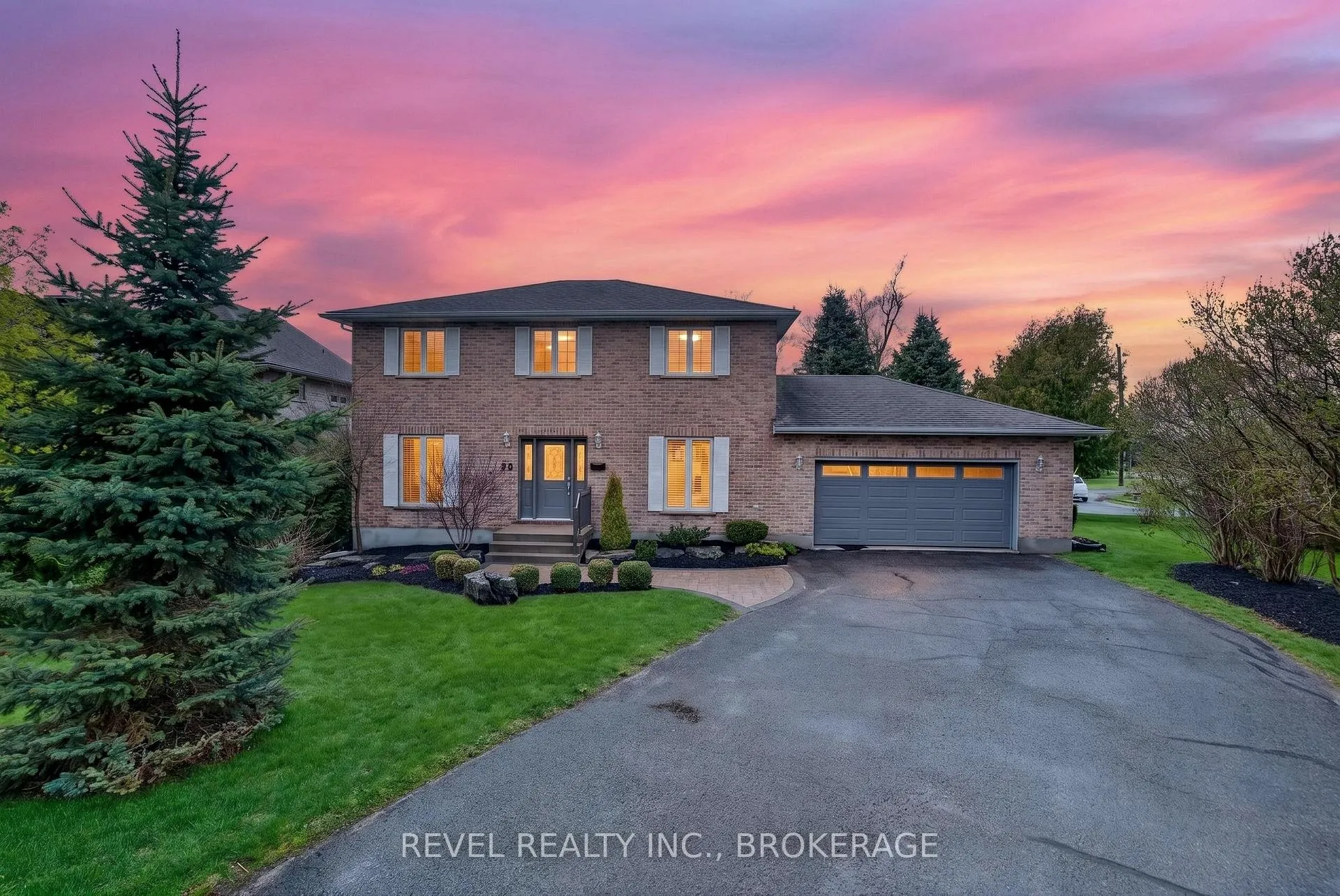 Photo 2 of 43 Lakeland Point Drive, Kingston, City Southwest — HOMEH