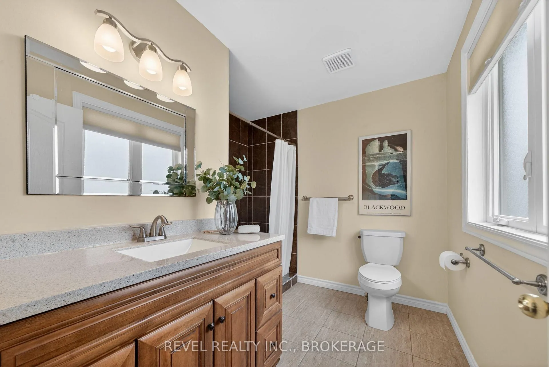 Photo 32 of 43 Lakeland Point Drive, Kingston, City Southwest — HOMEH