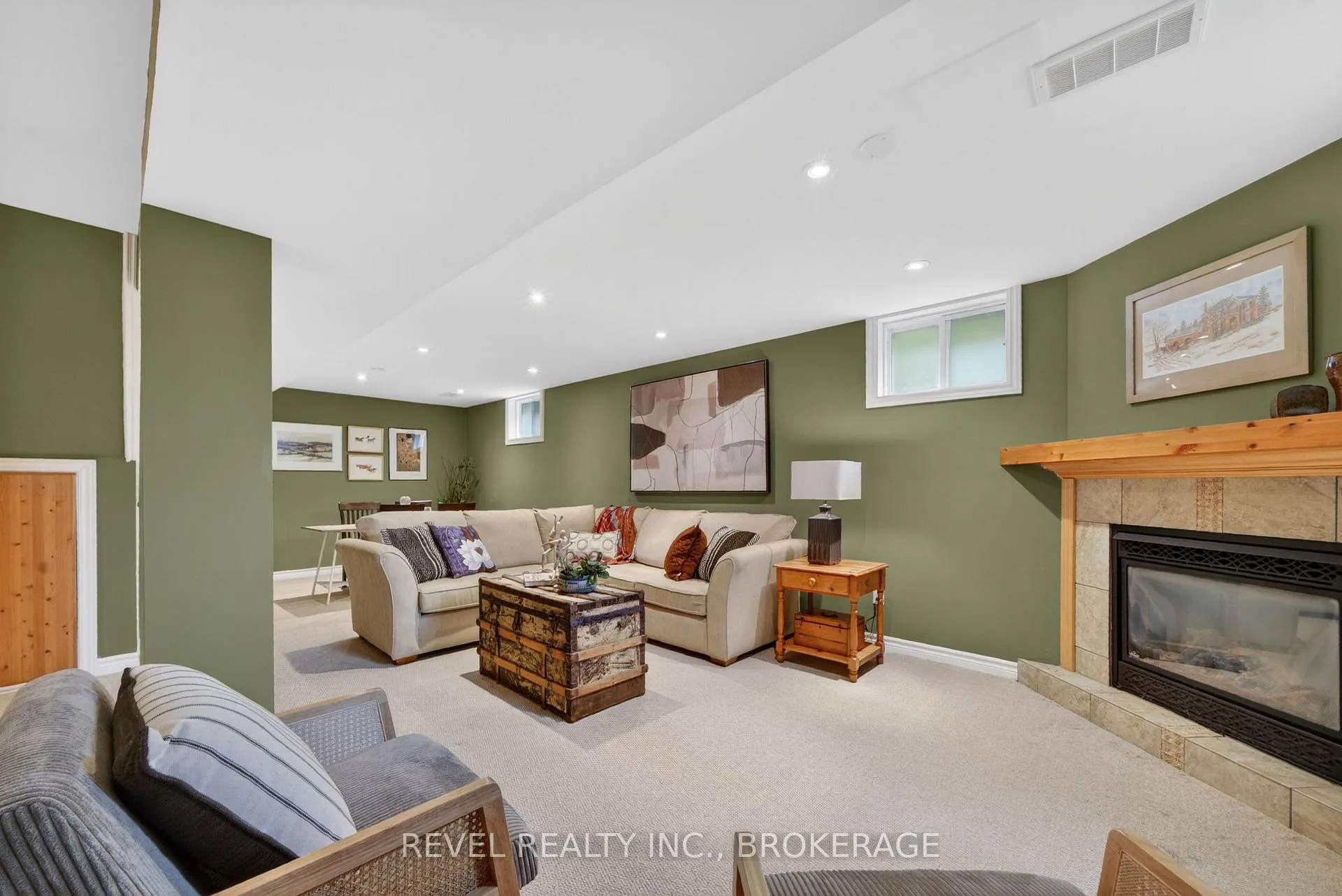 Photo 36 of 43 Lakeland Point Drive, Kingston, City Southwest — HOMEH