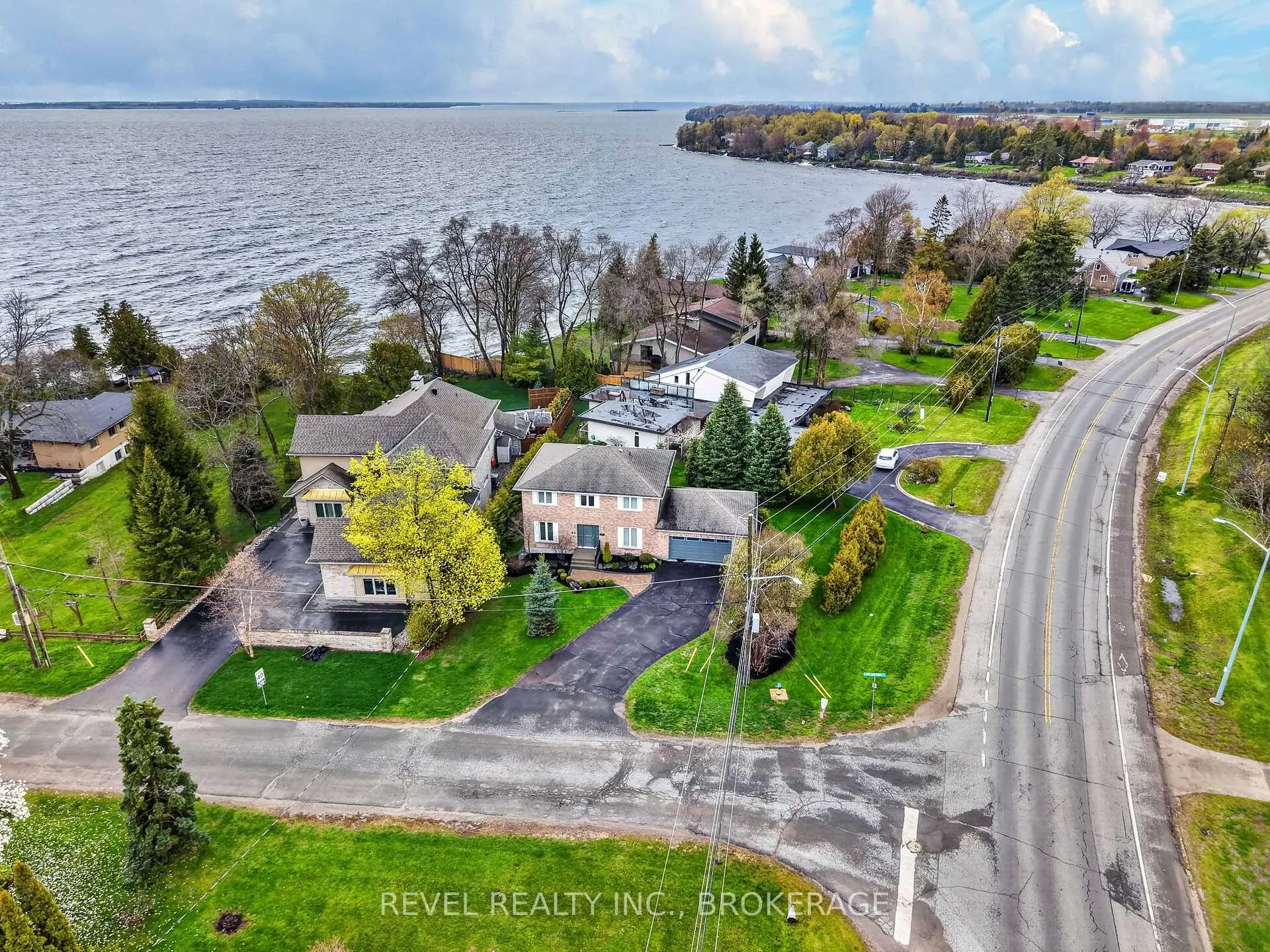 Photo 42 of 43 Lakeland Point Drive, Kingston, City Southwest — HOMEH