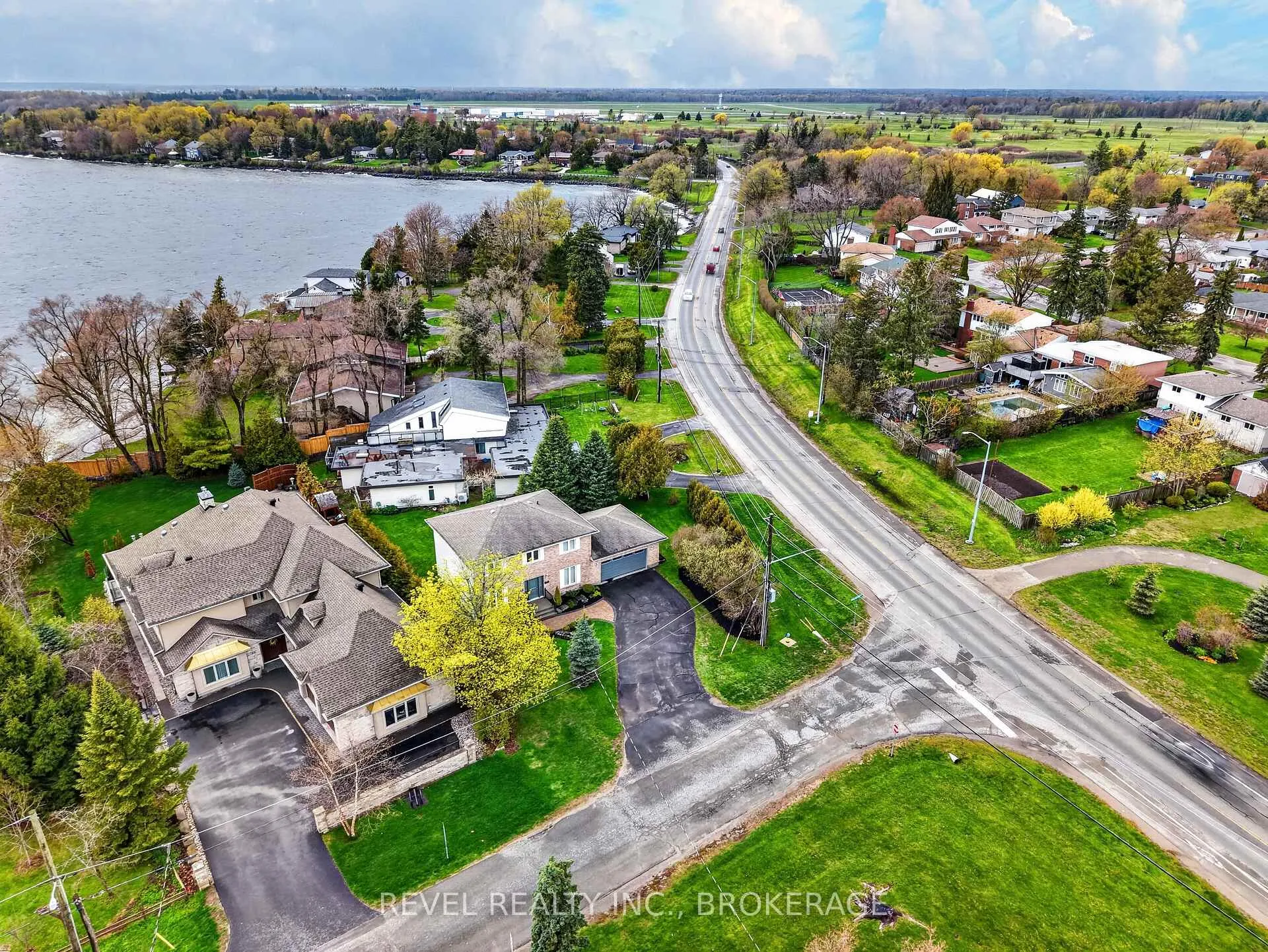 Photo 44 of 43 Lakeland Point Drive, Kingston, City Southwest — HOMEH