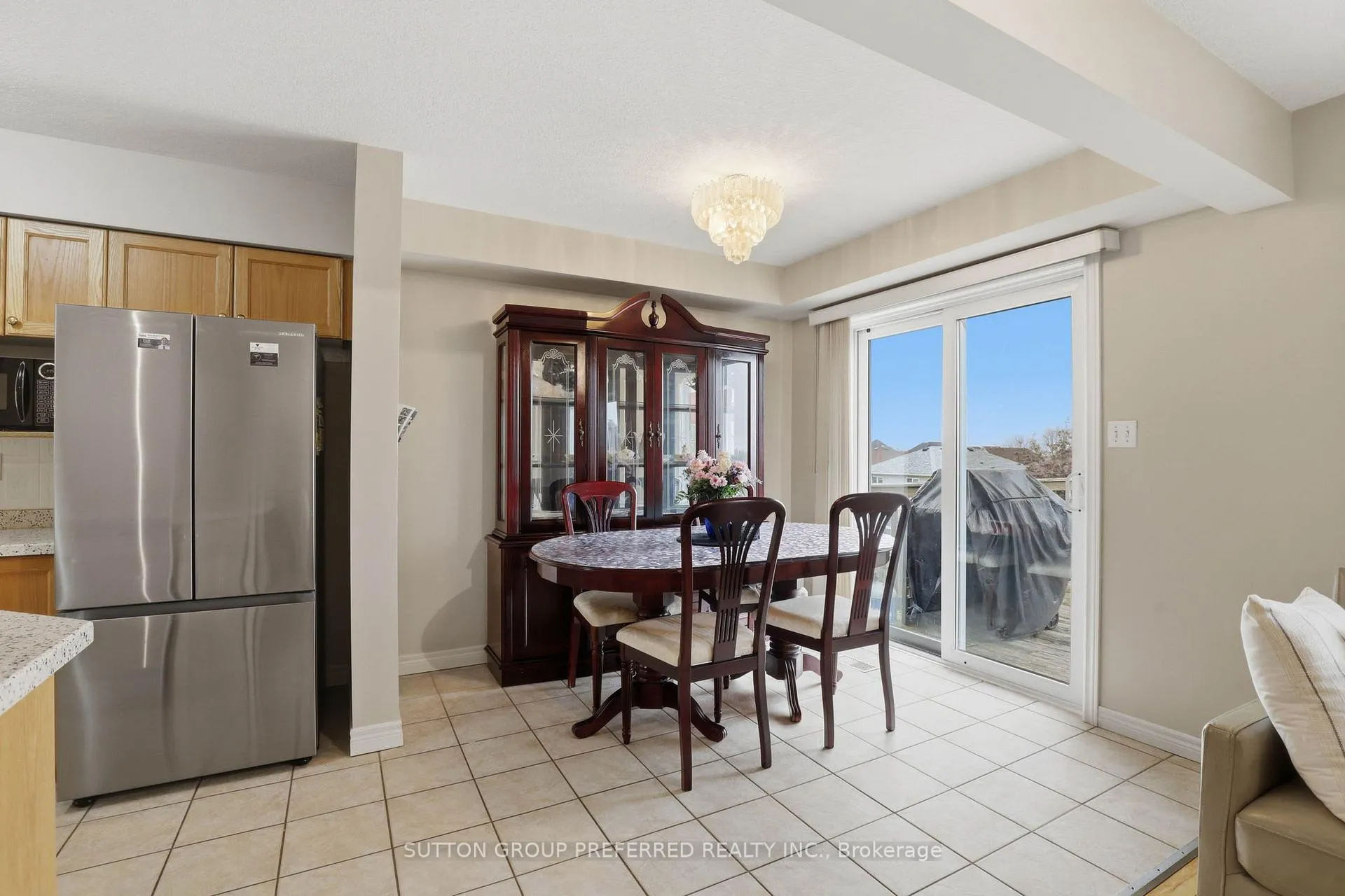 Photo 12 of 187 Hollyridge Crescent, Kitchener — HOMEH