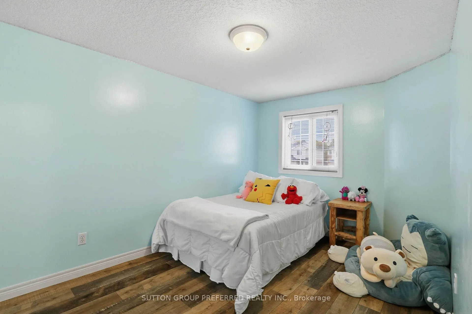 Photo 18 of 187 Hollyridge Crescent, Kitchener — HOMEH