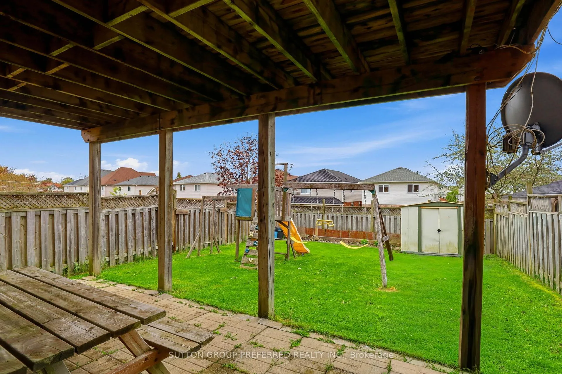Photo 31 of 187 Hollyridge Crescent, Kitchener — HOMEH
