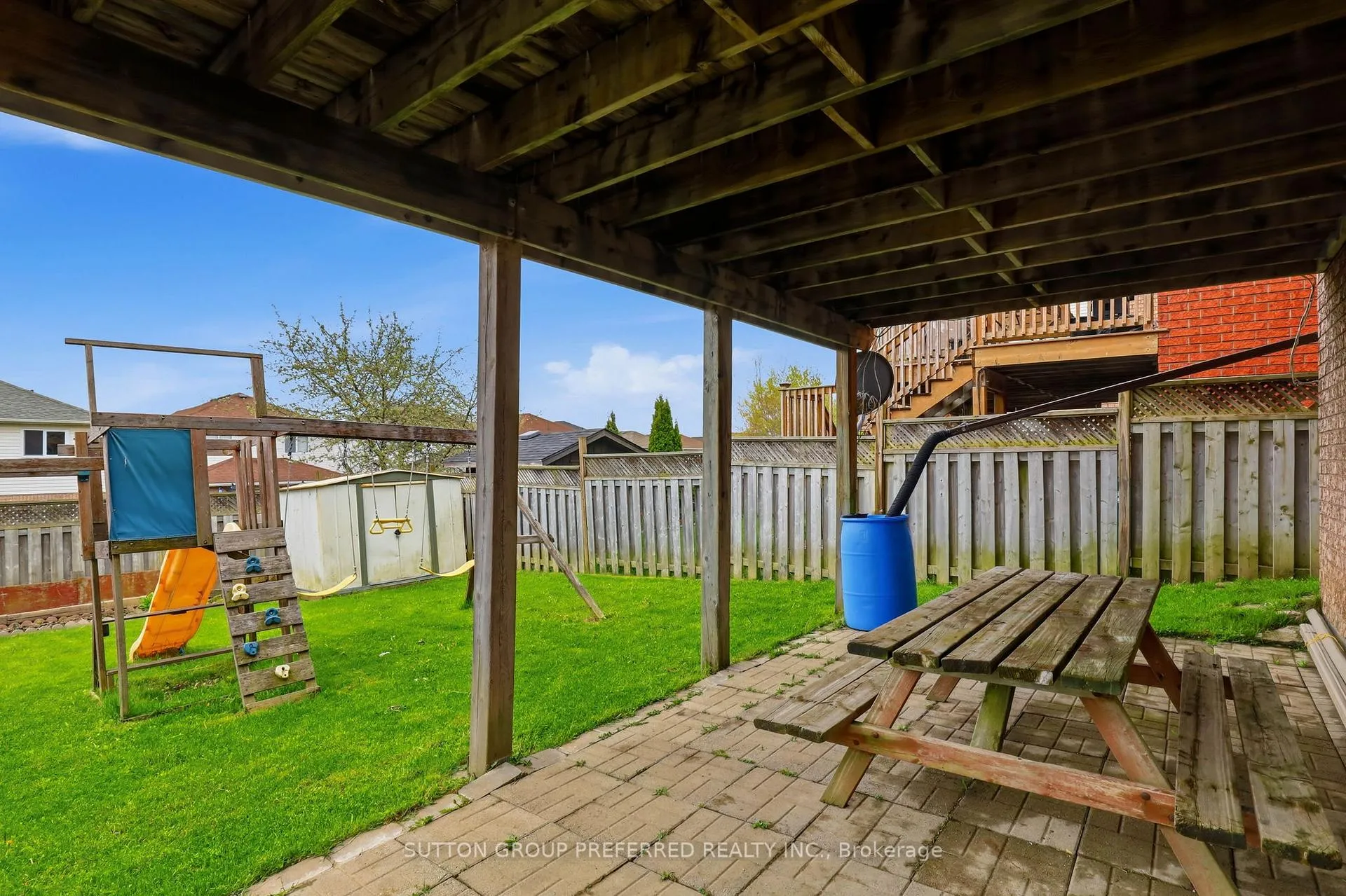 Photo 32 of 187 Hollyridge Crescent, Kitchener — HOMEH