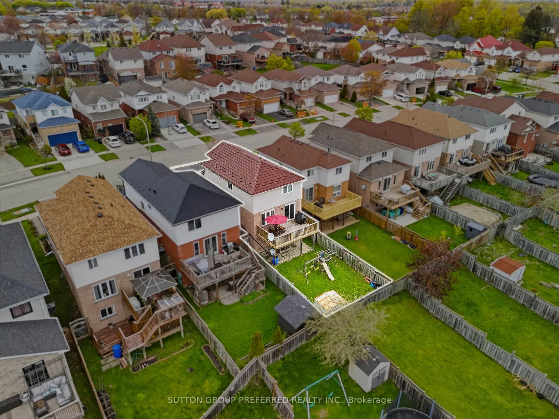 Photo 38 of 187 Hollyridge Crescent, Kitchener — HOMEH