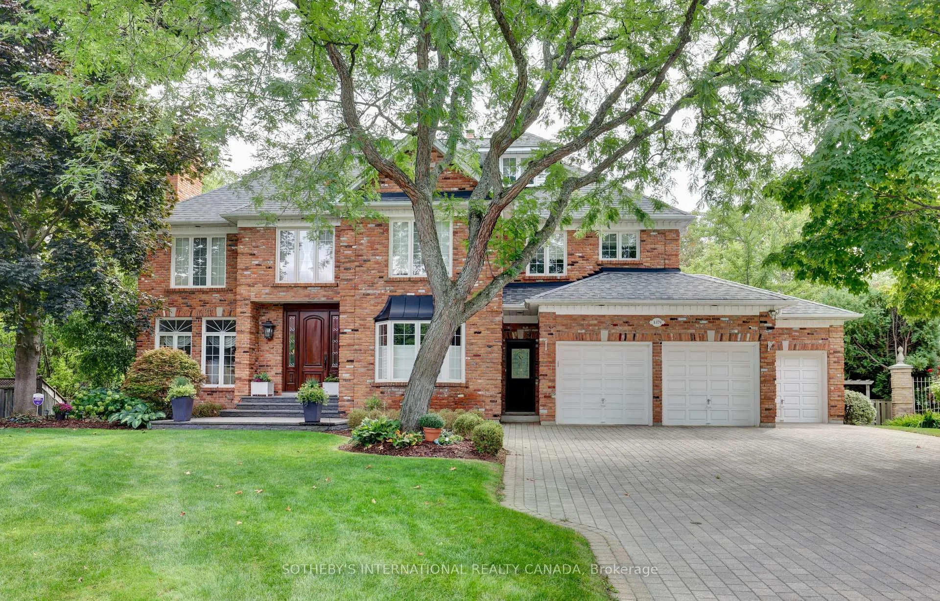 Photo of 1379 Meadow Green Court
