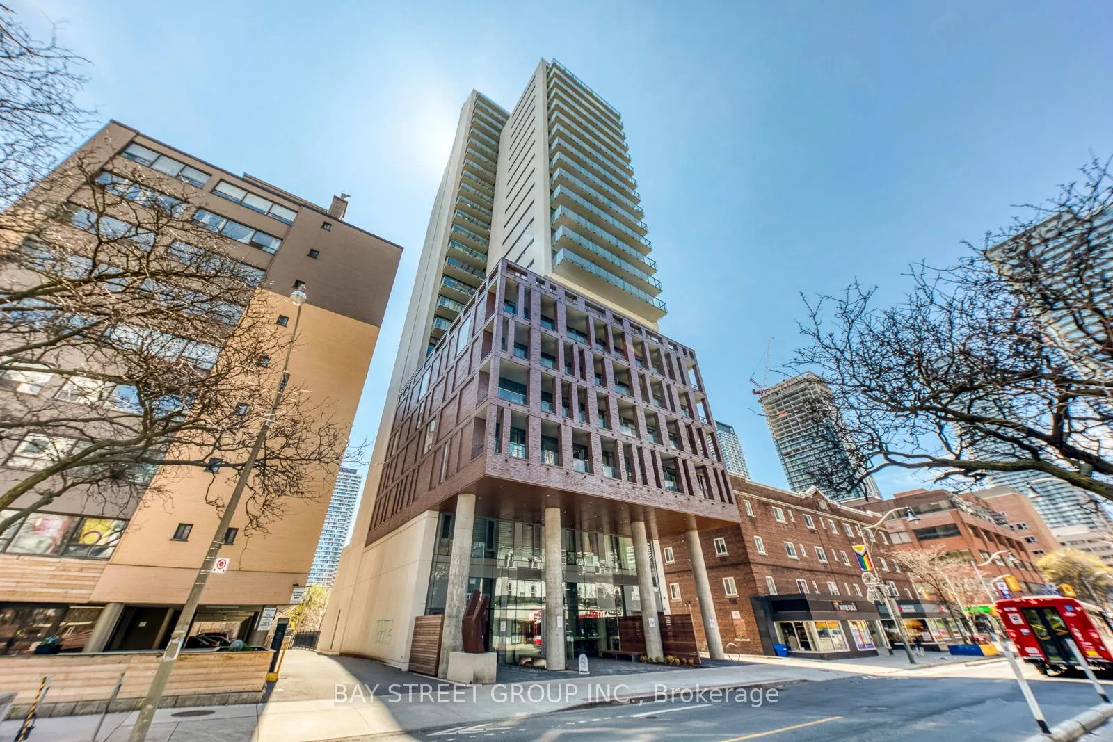 Photo 2 of Unit 1907, 81 Wellesley Street E, Toronto, Church-Yonge Corridor — HOMEH