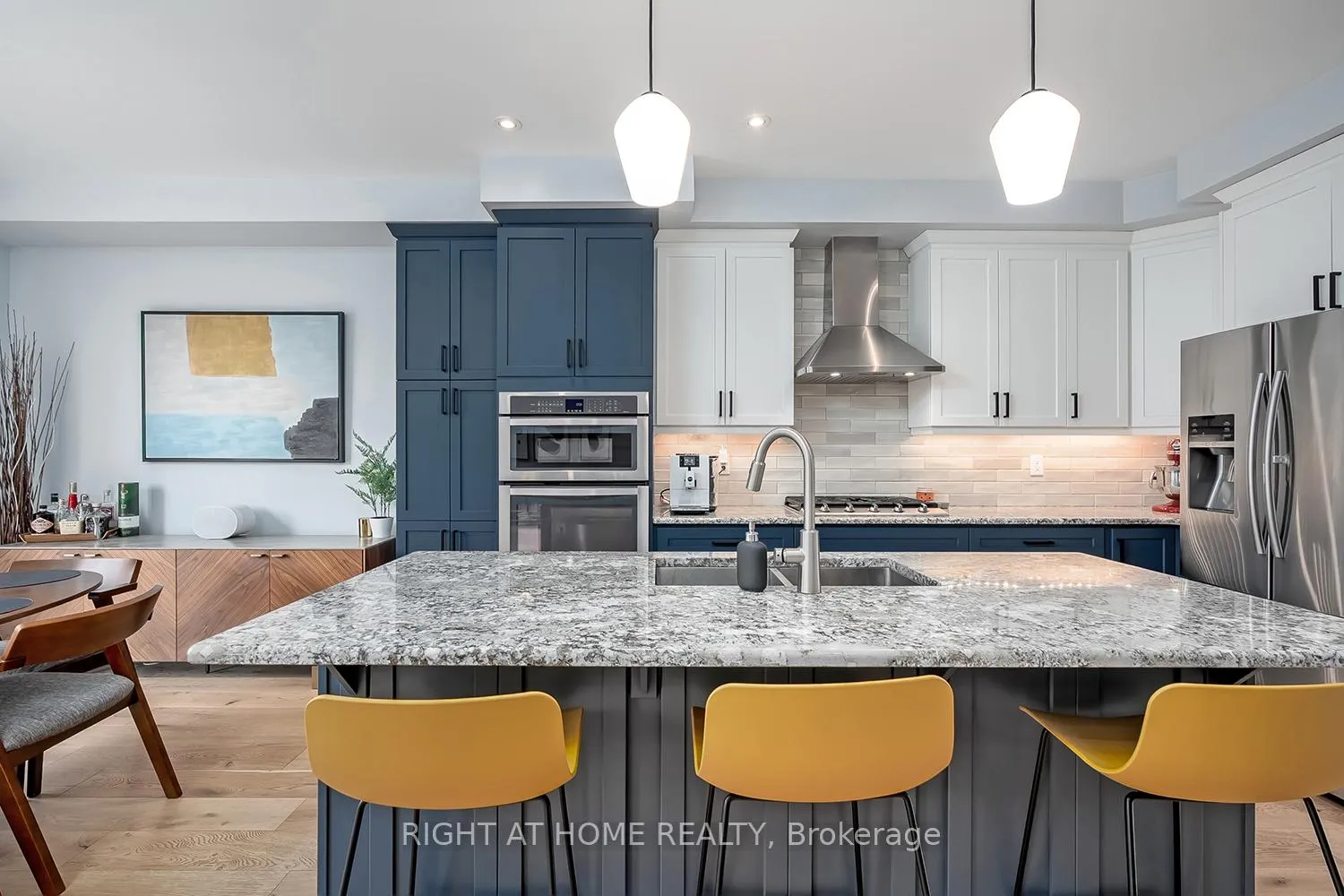 Photo 6 of 80 Forest Ridge Avenue, Hamilton, Waterdown — HOMEH