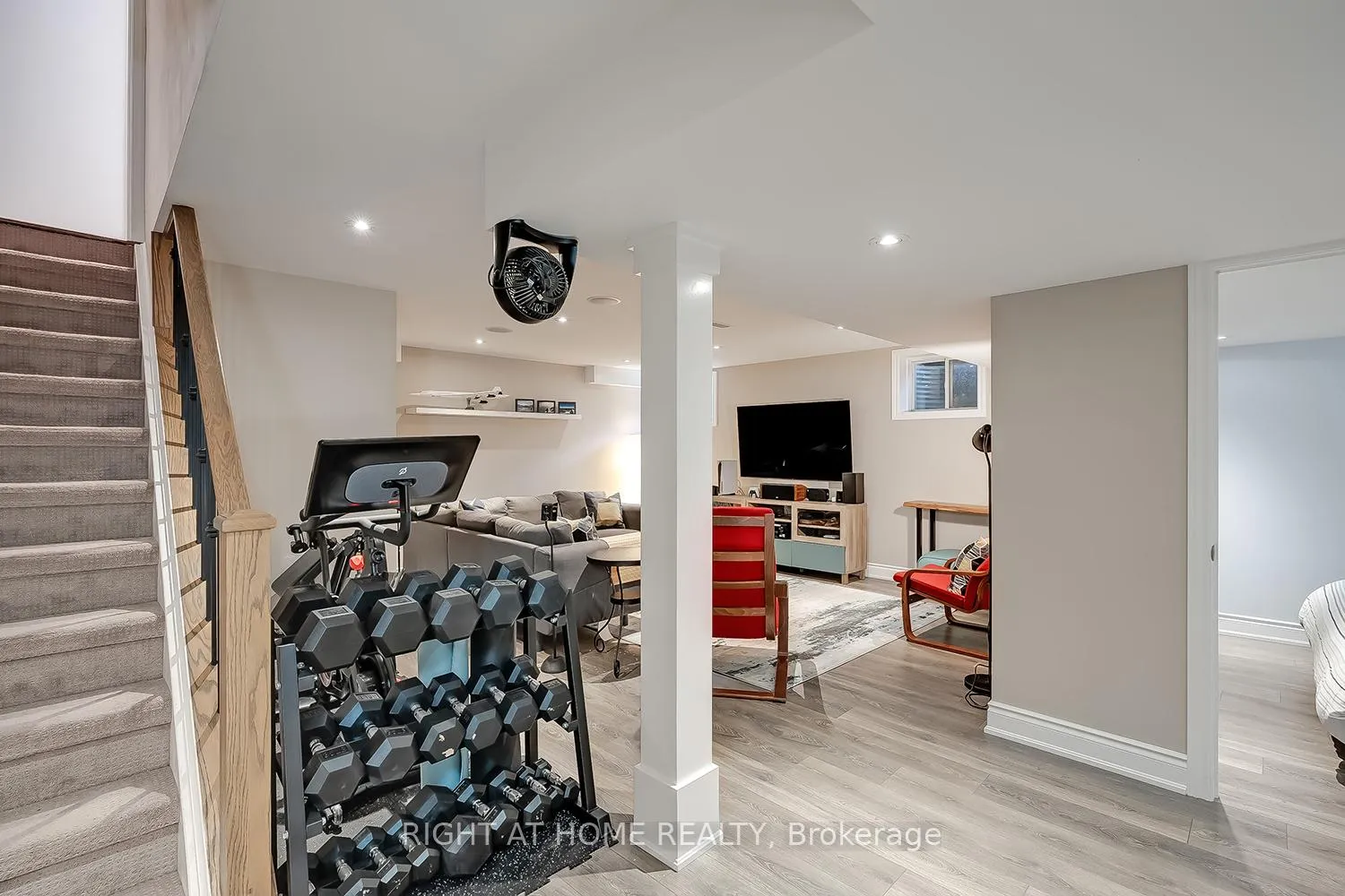 Photo 32 of 80 Forest Ridge Avenue, Hamilton, Waterdown — HOMEH