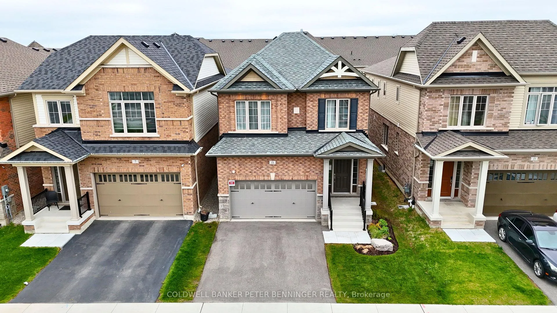 Photo 21 of 11 William Dunlop Street, Kitchener, Huron Park — HOMEH