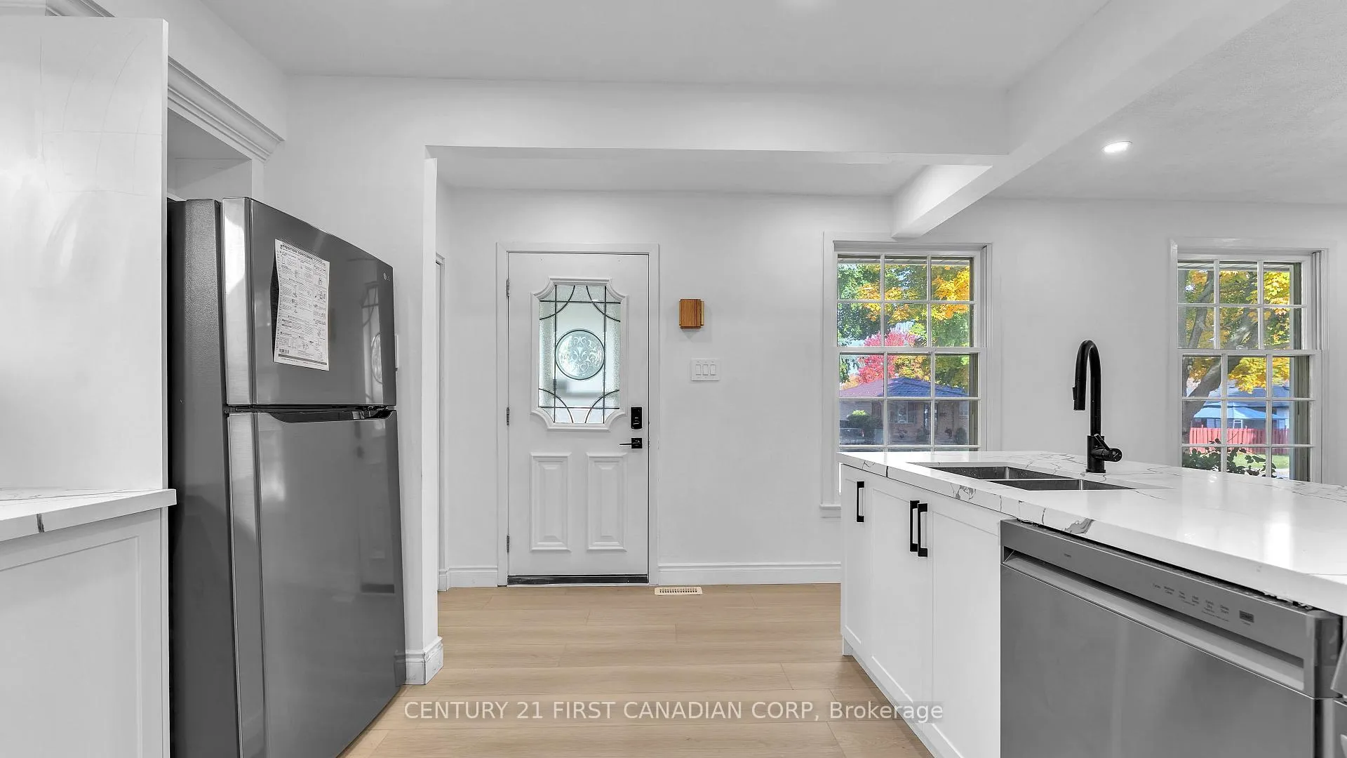 Photo 3 of Unit #UPPER, 48 Toulon Crescent, London, East I — HOMEH