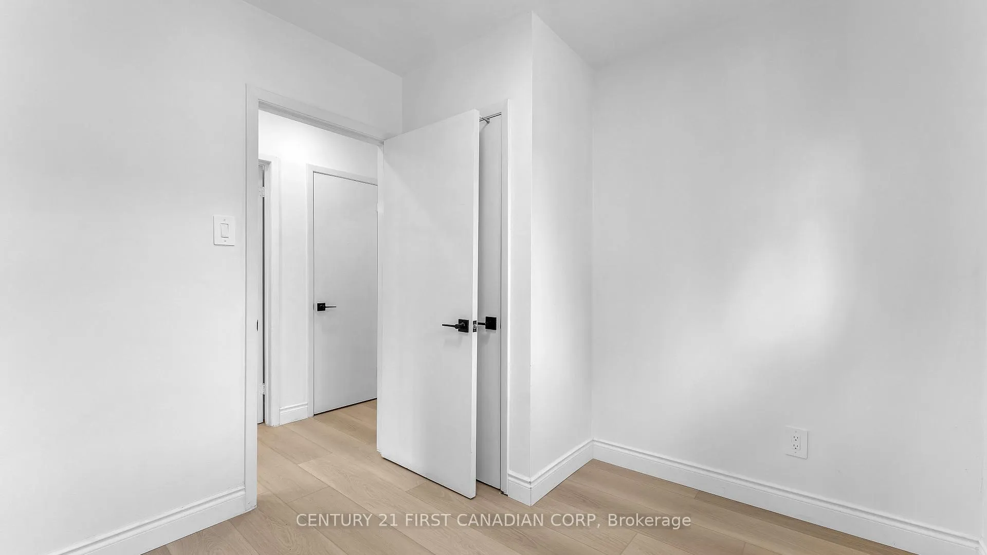 Photo 17 of Unit #UPPER, 48 Toulon Crescent, London, East I — HOMEH
