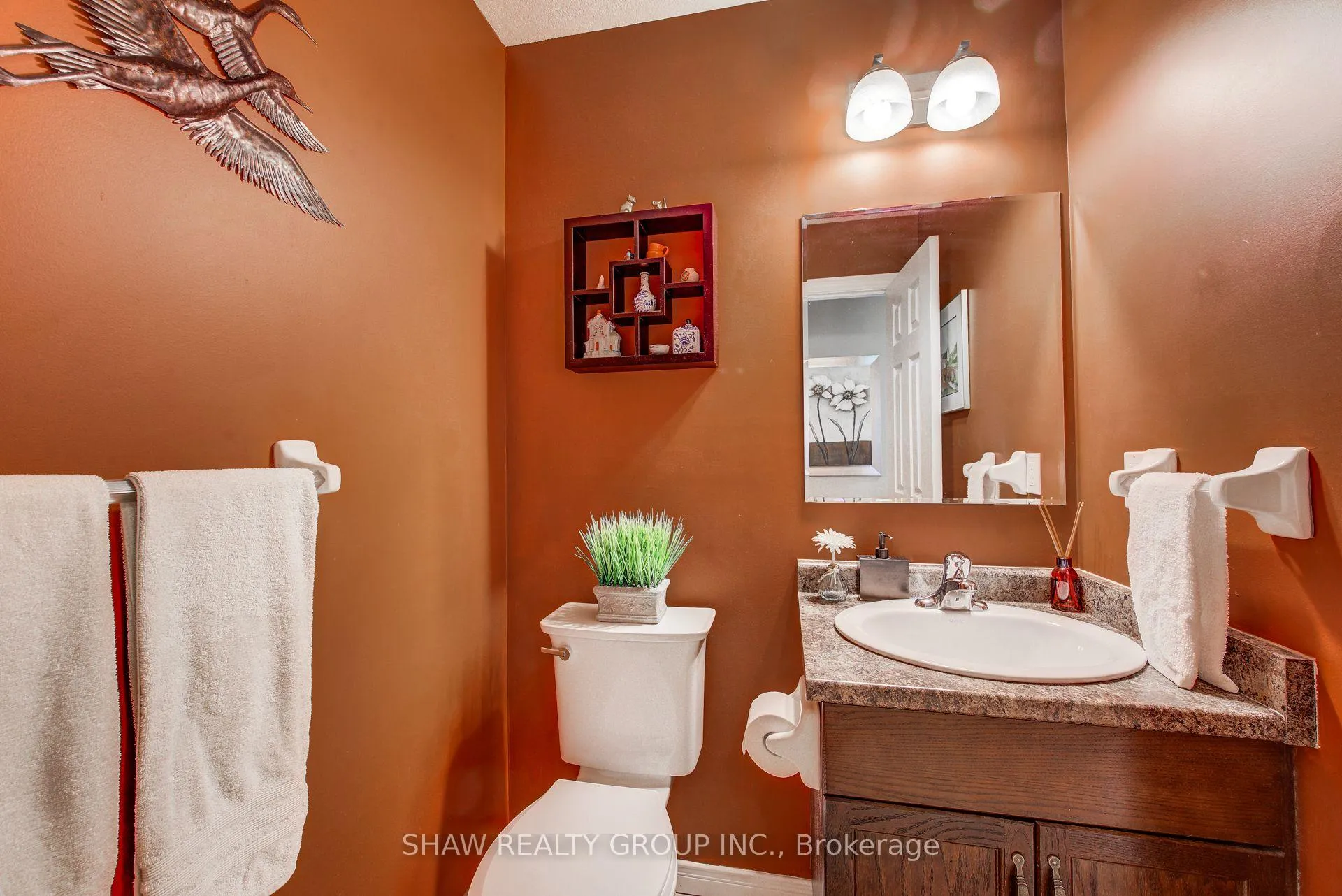 Photo 7 of 28 Walker Way, Guelph, Pineridge/Westminster Woods — HOMEH
