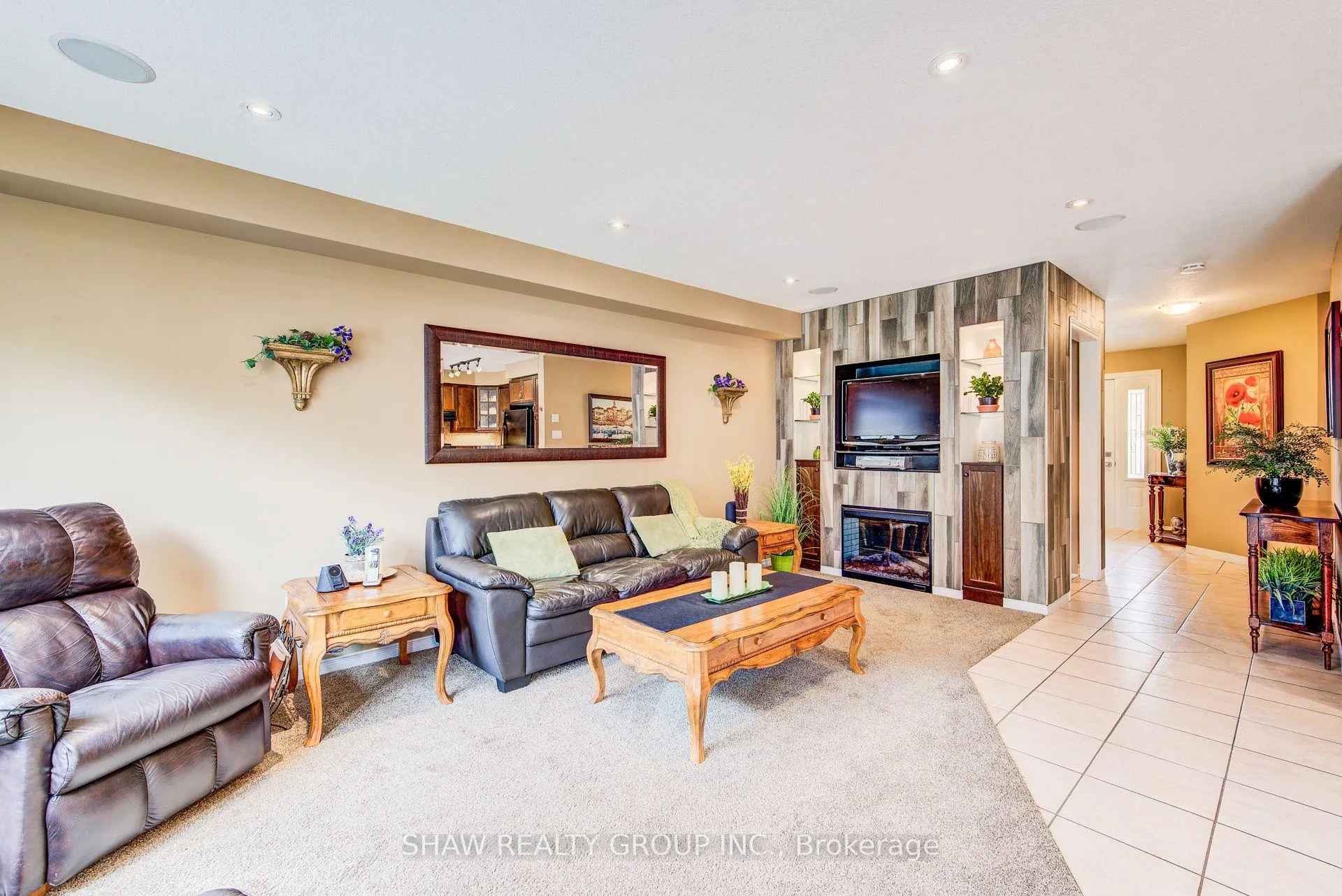 Photo 12 of 28 Walker Way, Guelph, Pineridge/Westminster Woods — HOMEH