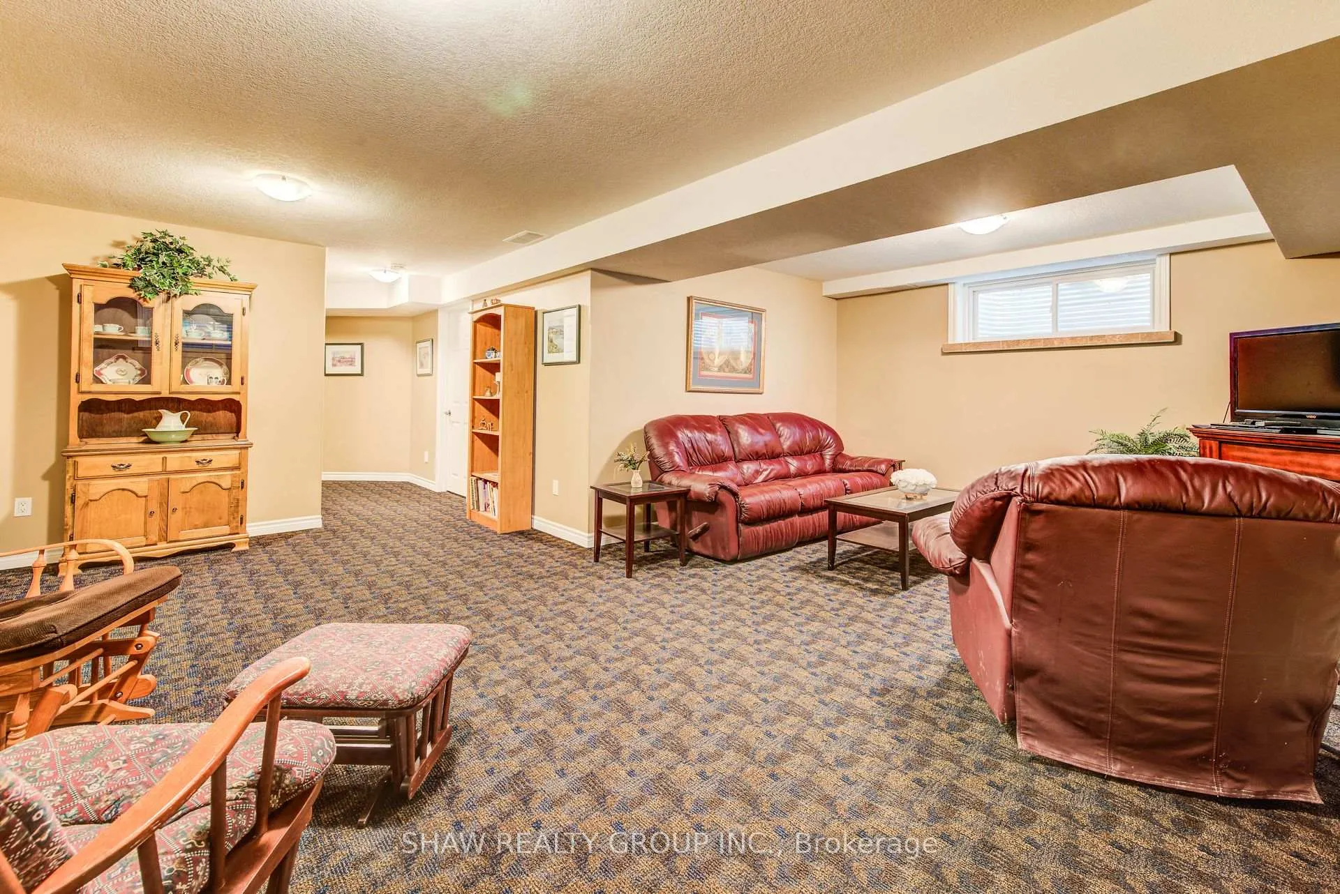 Photo 36 of 28 Walker Way, Guelph, Pineridge/Westminster Woods — HOMEH