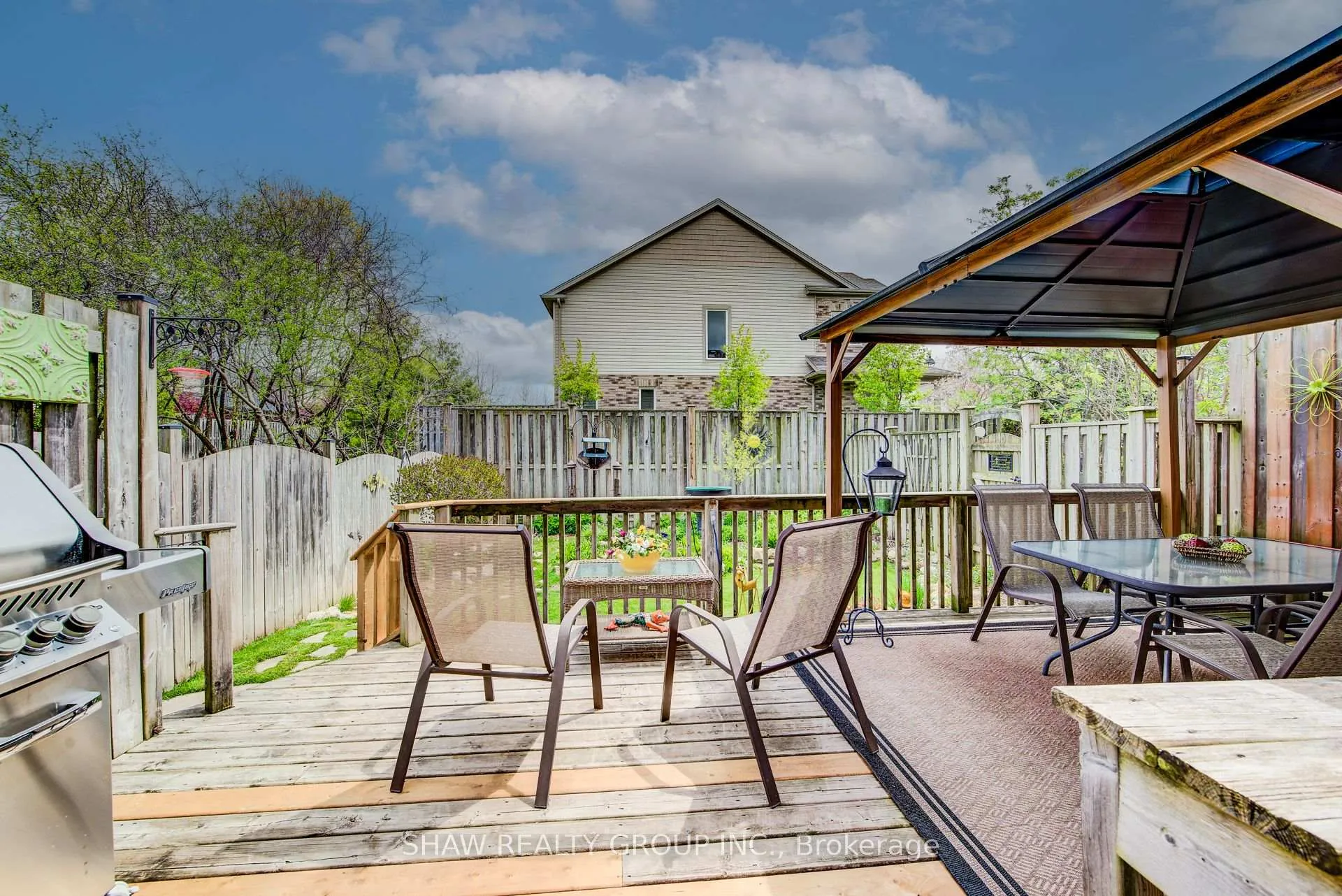Photo 39 of 28 Walker Way, Guelph, Pineridge/Westminster Woods — HOMEH