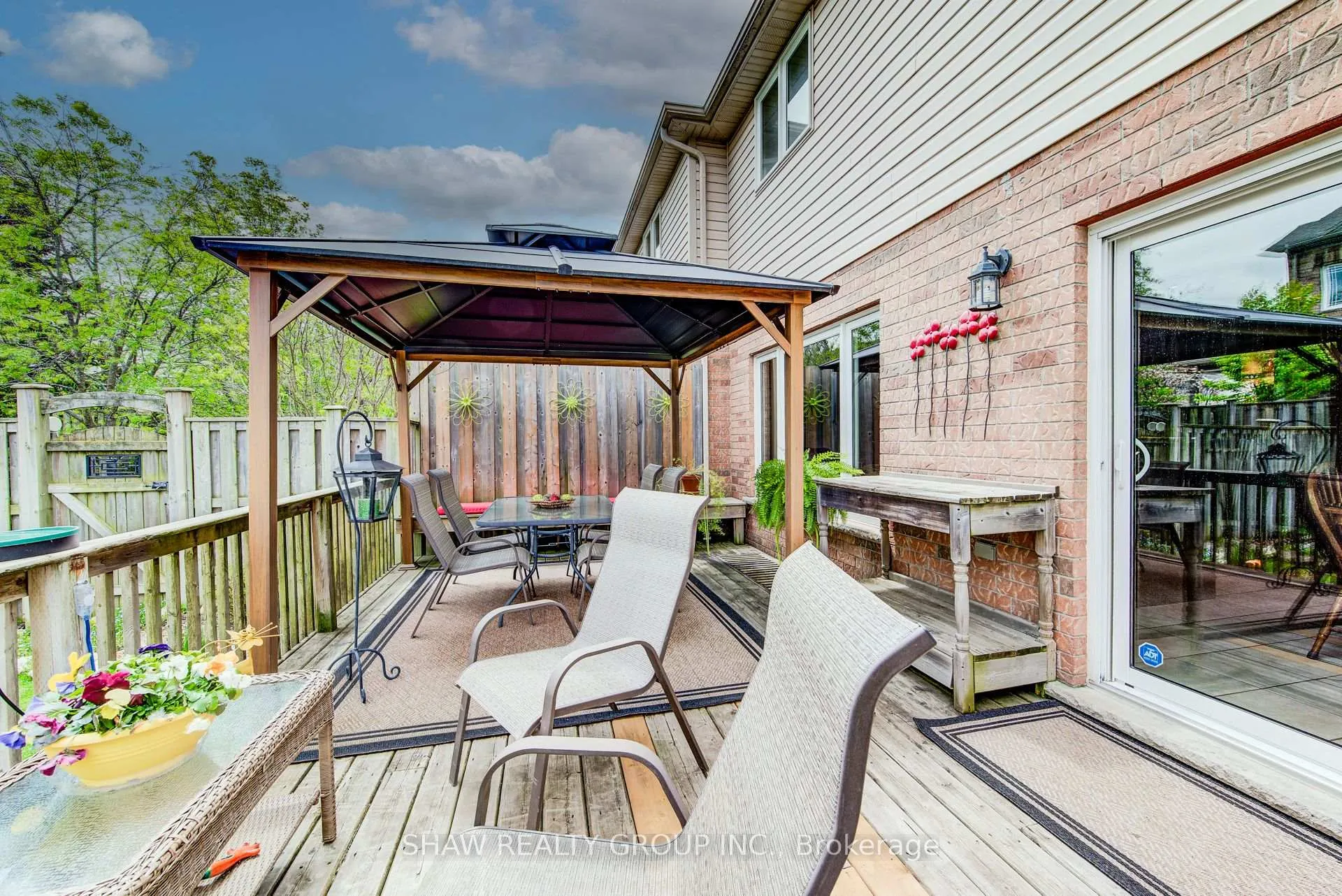 Photo 40 of 28 Walker Way, Guelph, Pineridge/Westminster Woods — HOMEH