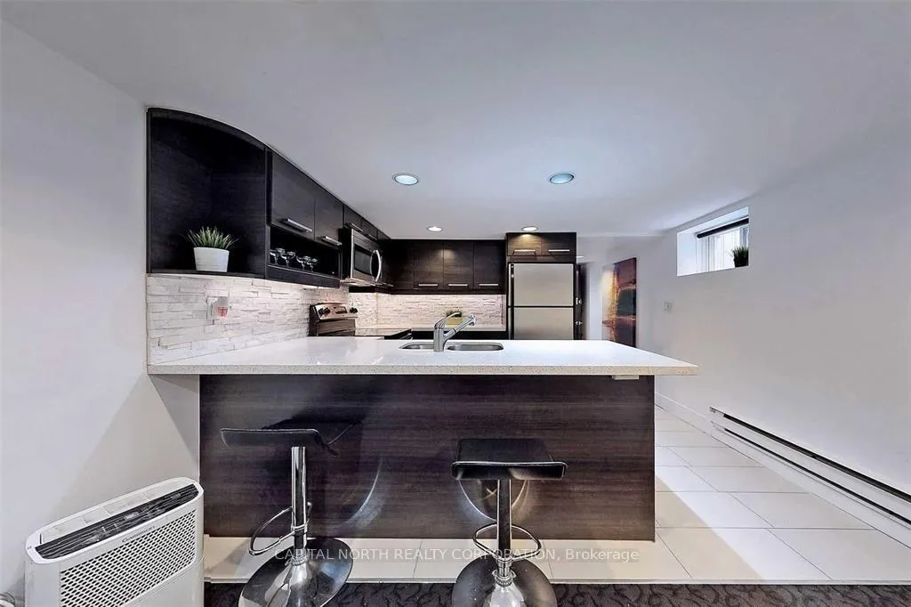 Photo 3 of Unit Lower, 4 Belle Ayre Boulevard, Toronto, Mount Pleasant East — HOMEH
