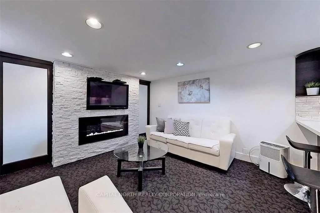 Photo 5 of Unit Lower, 4 Belle Ayre Boulevard, Toronto, Mount Pleasant East — HOMEH