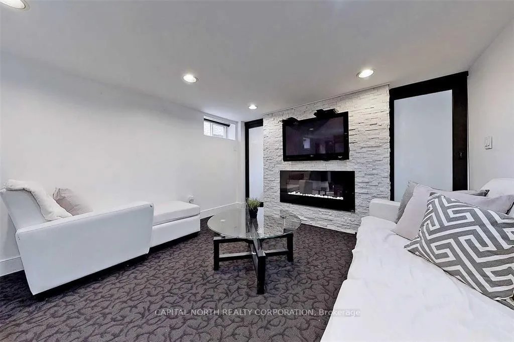Photo 6 of Unit Lower, 4 Belle Ayre Boulevard, Toronto, Mount Pleasant East — HOMEH