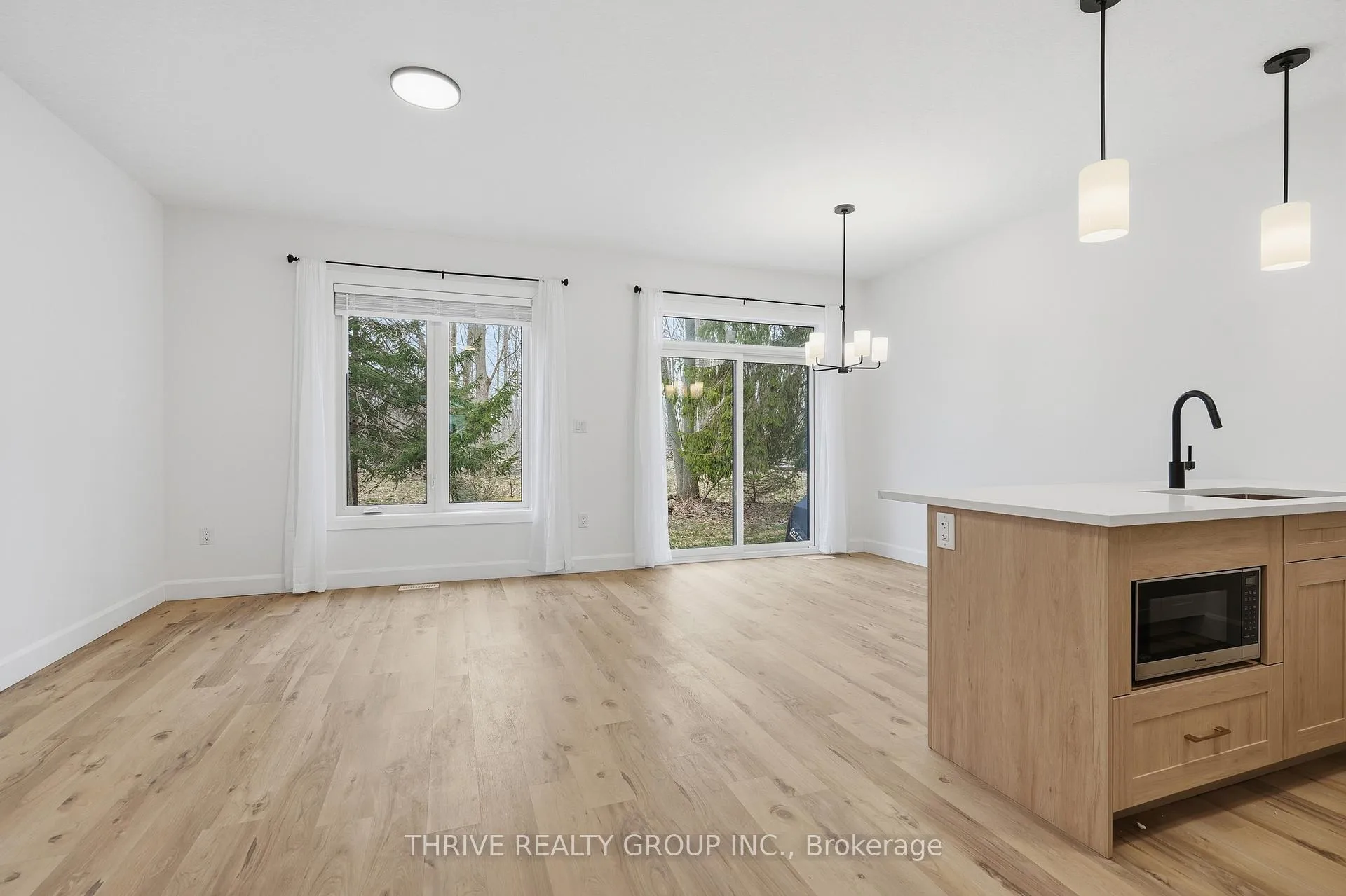 Photo 7 of Unit 3, 279 Hill Street, Central Elgin, Port Stanley — HOMEH