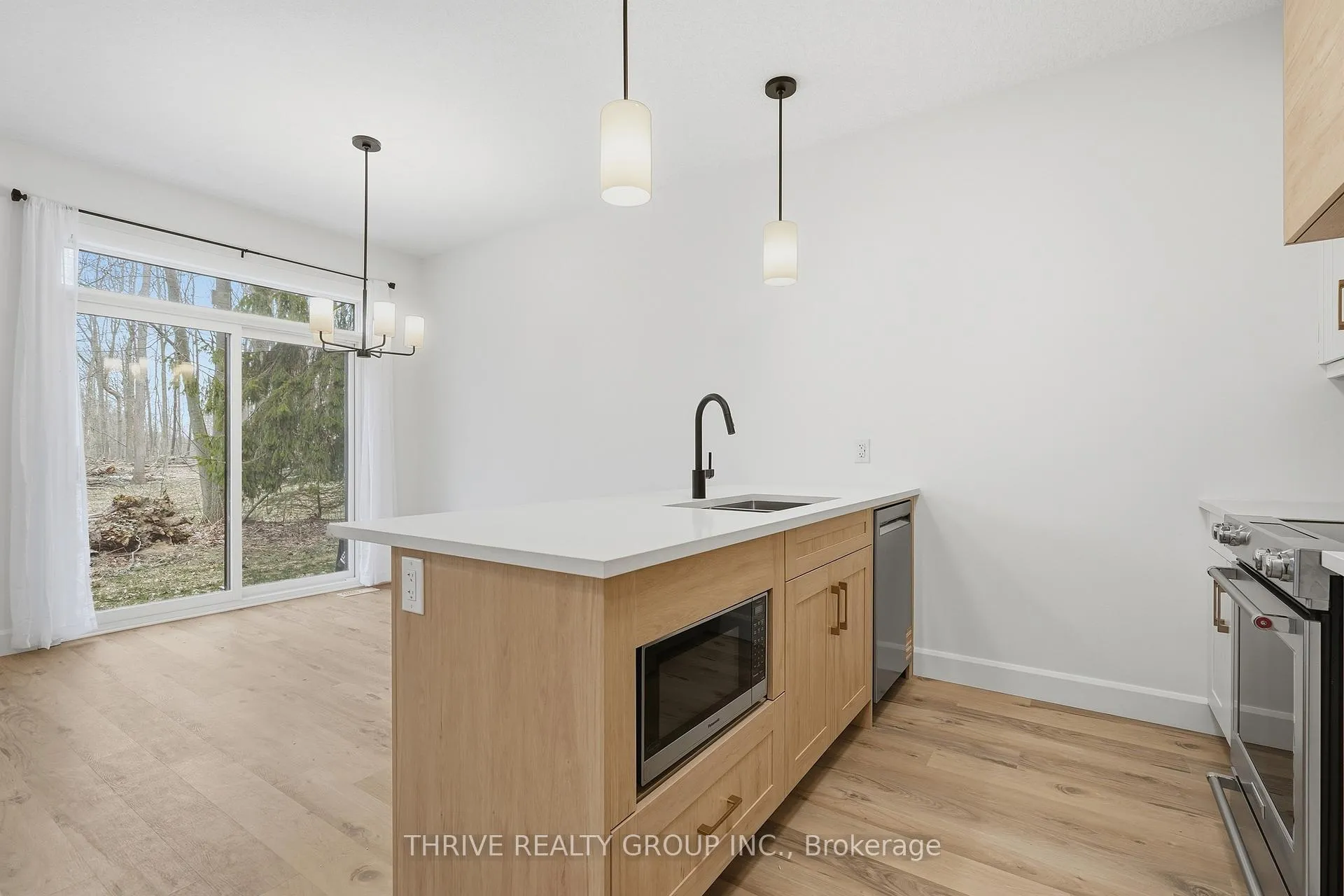 Photo 12 of Unit 3, 279 Hill Street, Central Elgin, Port Stanley — HOMEH
