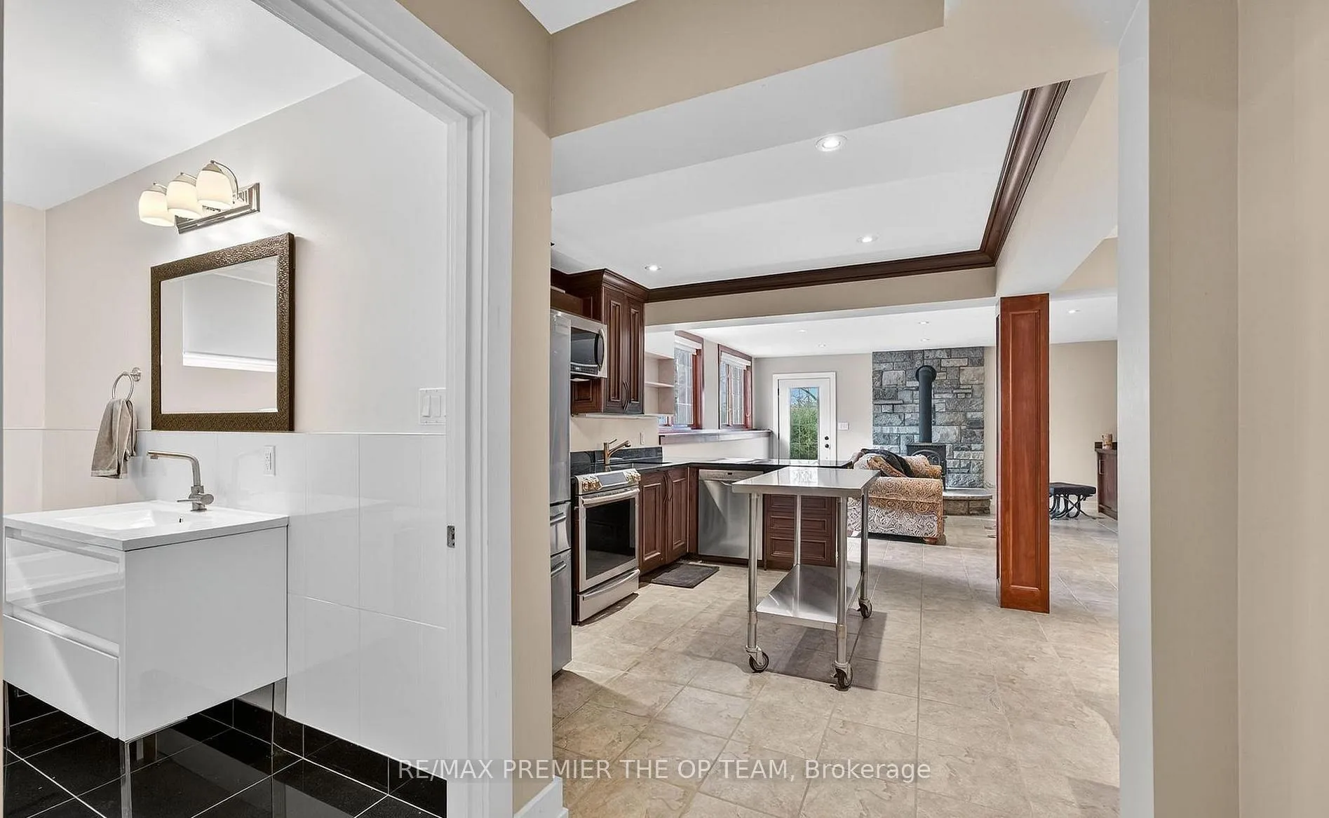 Photo 6 of 12355 Mill Road, Vaughan, Kleinburg — HOMEH