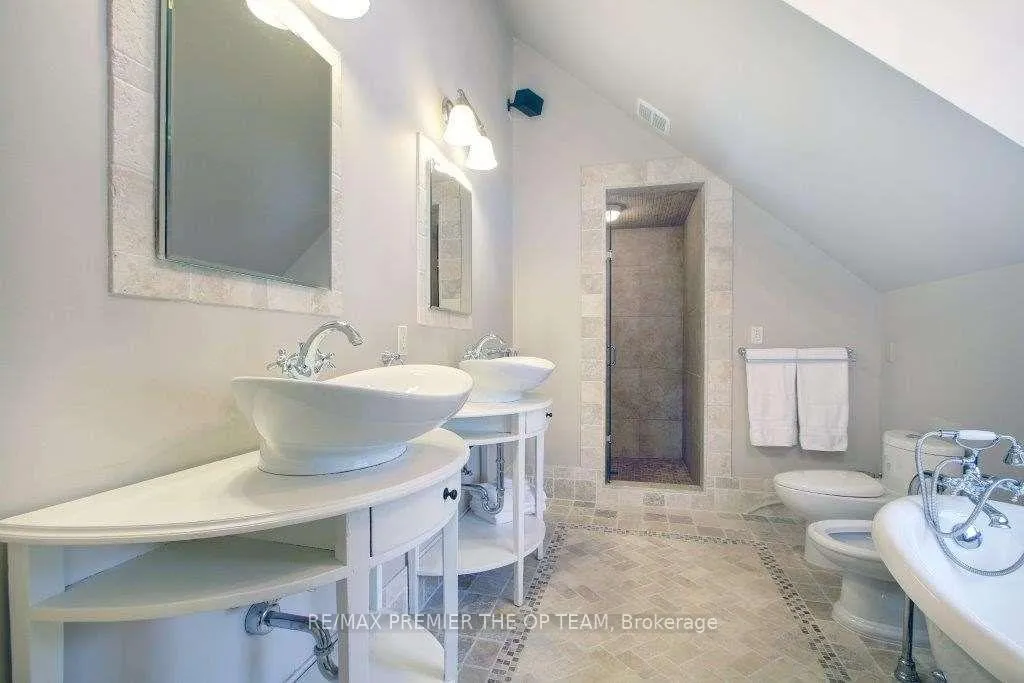 Photo 30 of 12355 Mill Road, Vaughan, Kleinburg — HOMEH