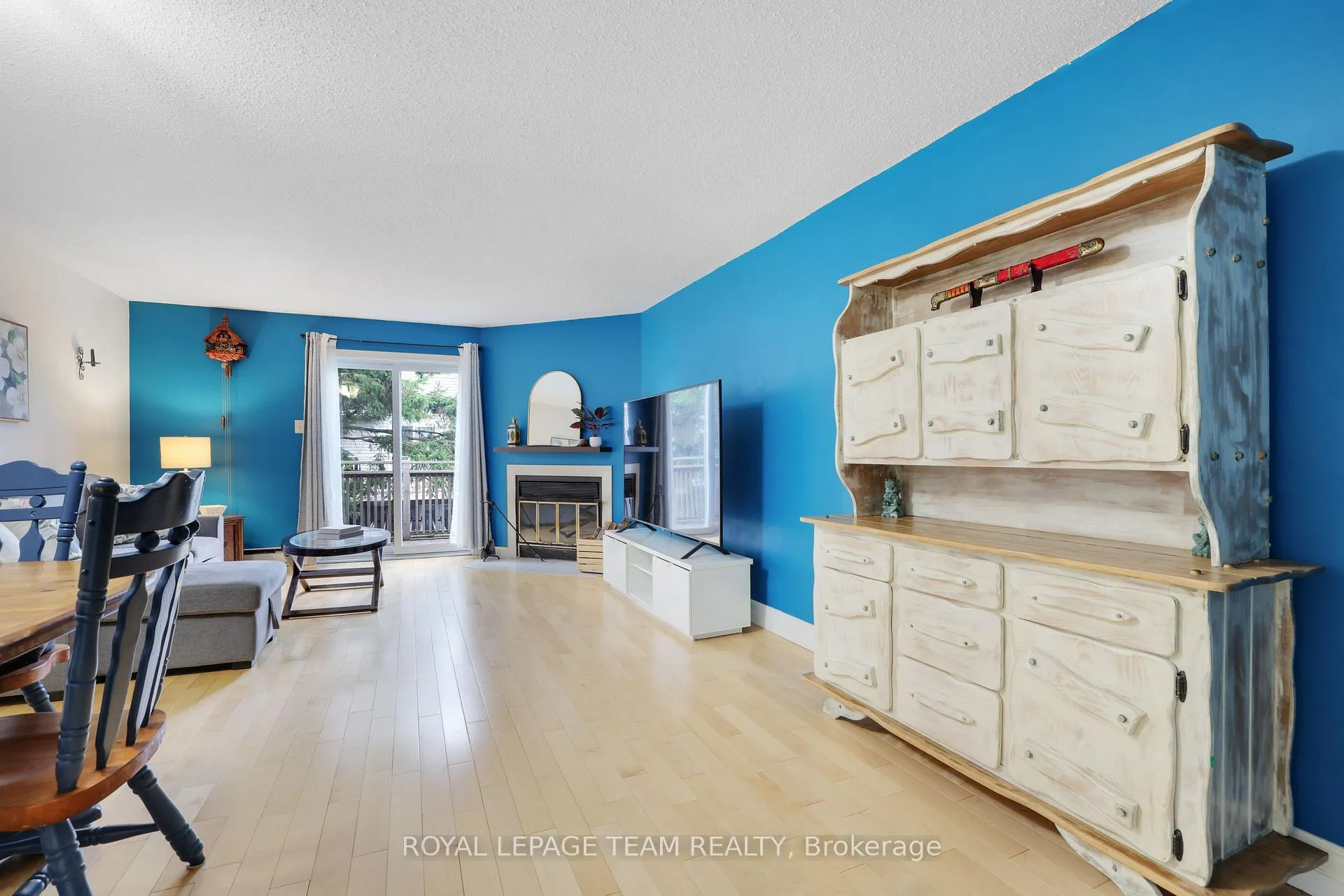 Photo 6 of 216 Steenbakkers Private, Ottawa, Hunt Club Park/Greenboro — HOMEH
