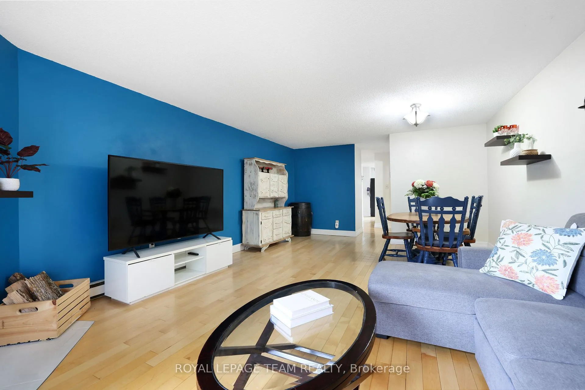 Photo 9 of 216 Steenbakkers Private, Ottawa, Hunt Club Park/Greenboro — HOMEH