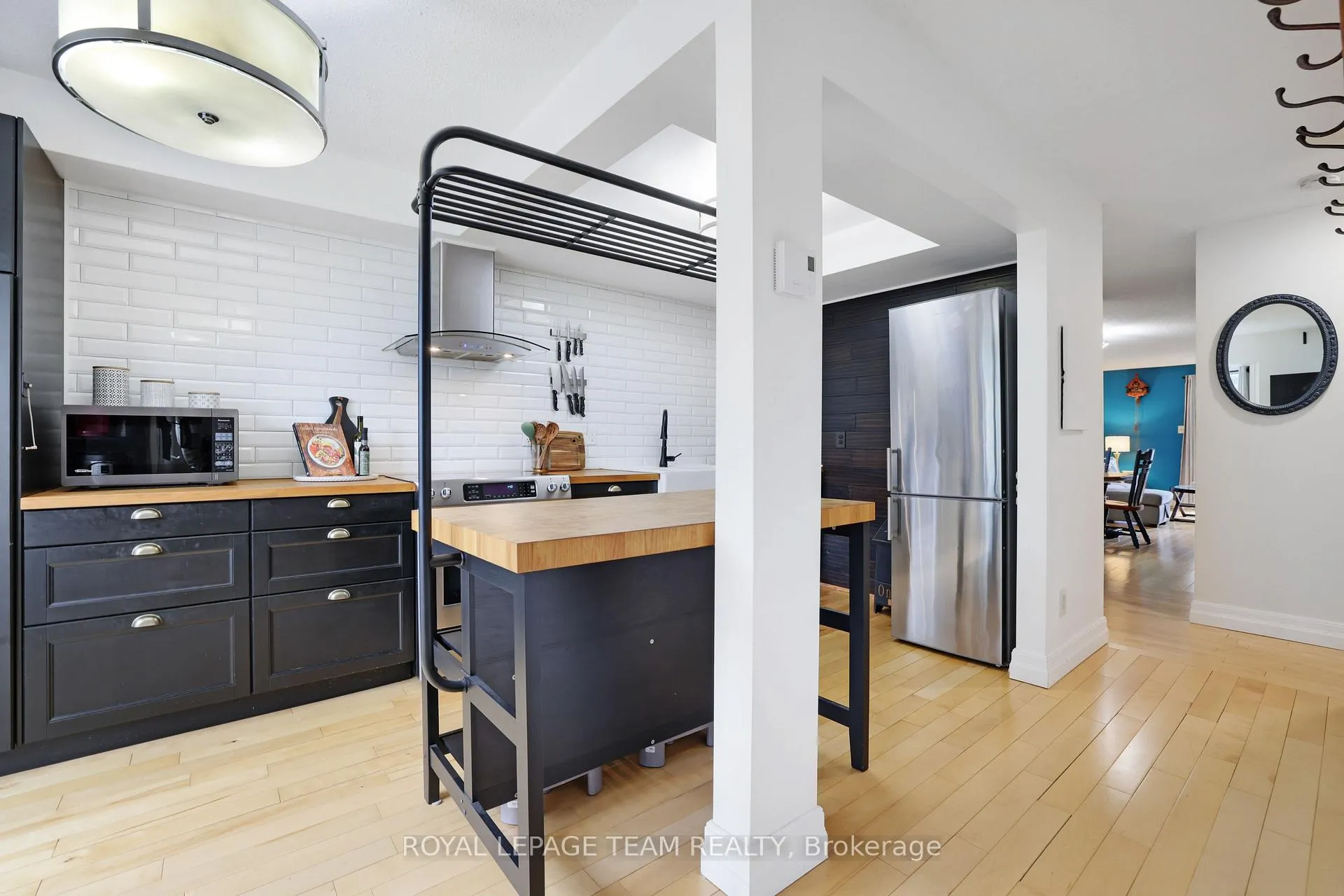Photo 13 of 216 Steenbakkers Private, Ottawa, Hunt Club Park/Greenboro — HOMEH