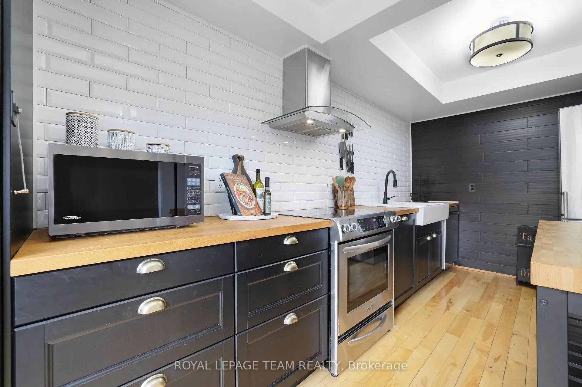 Photo 14 of 216 Steenbakkers Private, Ottawa, Hunt Club Park/Greenboro — HOMEH