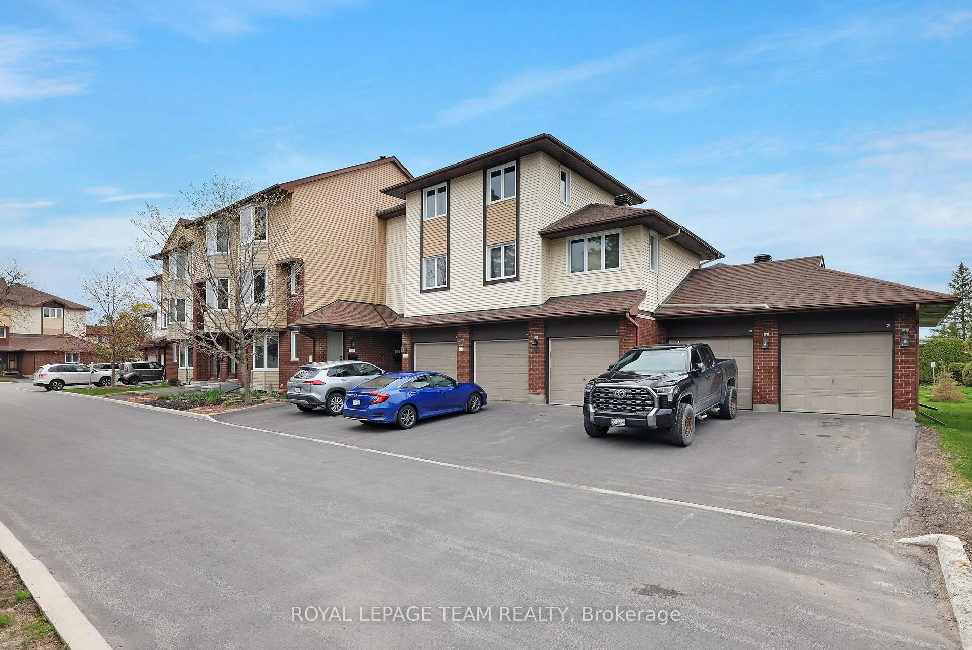 Photo 31 of 216 Steenbakkers Private, Ottawa, Hunt Club Park/Greenboro — HOMEH