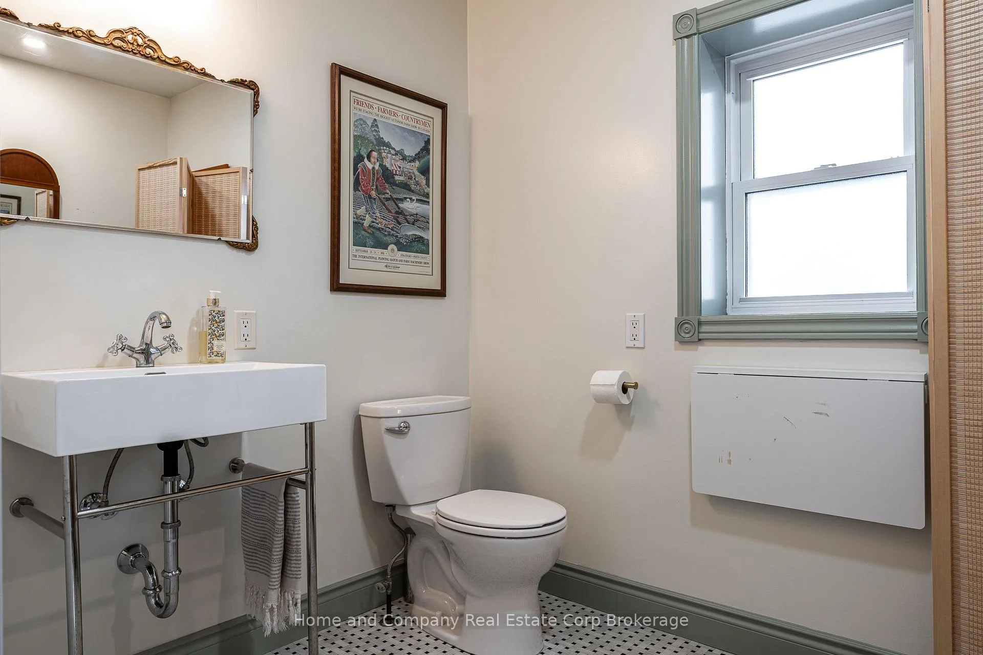 Photo 20 of 32 Cherry Street, Stratford — HOMEH