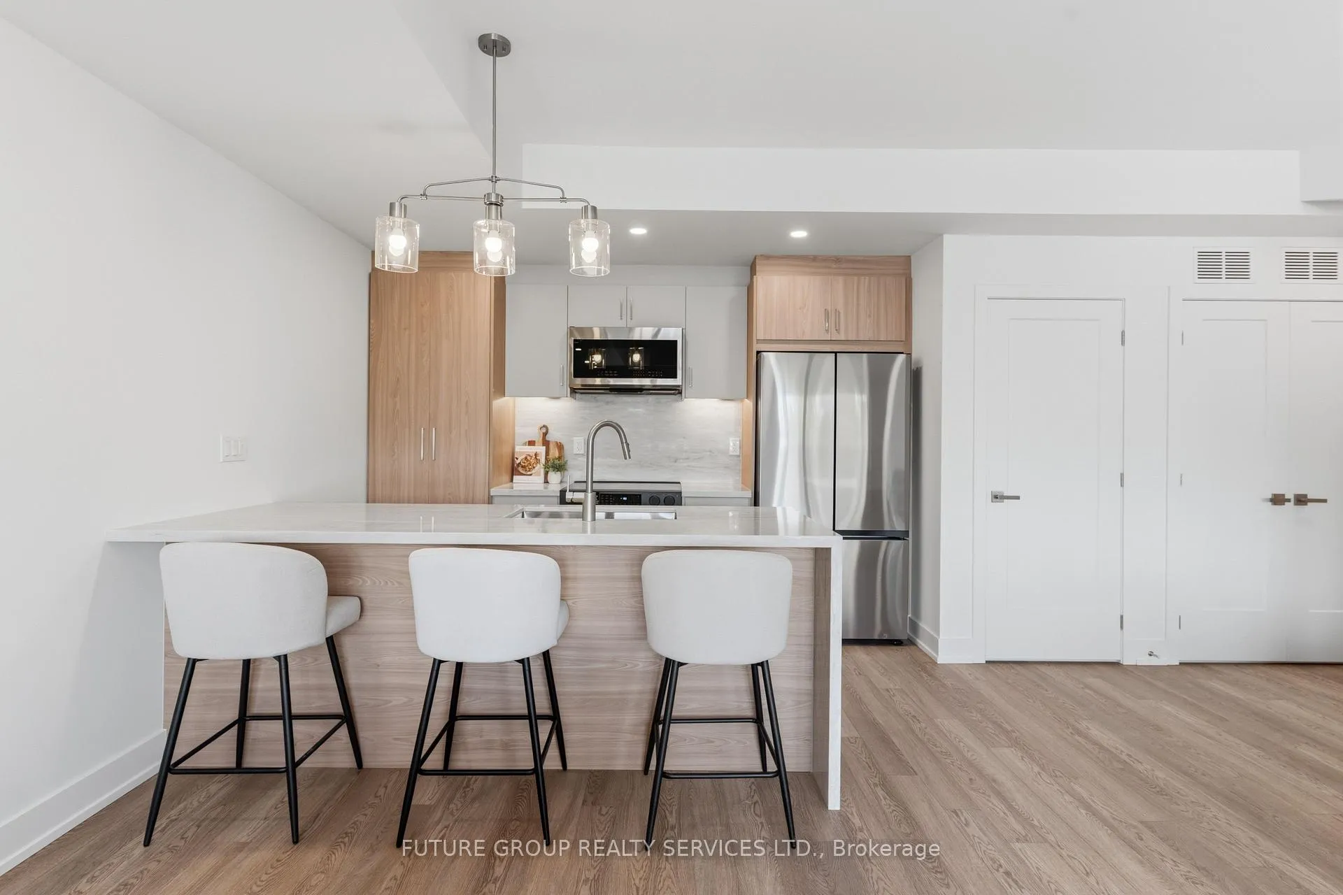 Photo 7 of Unit Unit 2, 86 Kenwood Avenue, Toronto, Humewood-Cedarvale — HOMEH