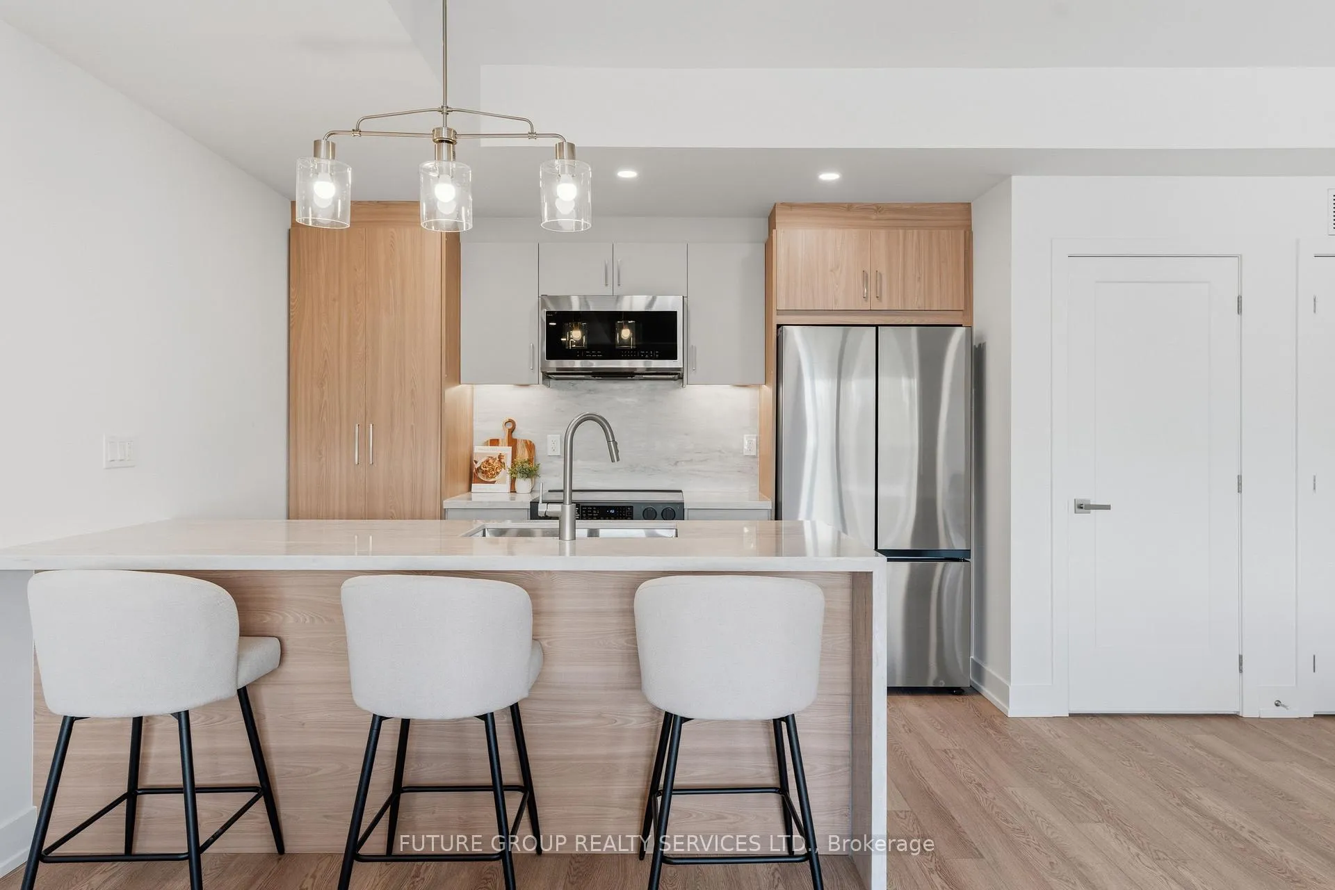 Photo 8 of Unit Unit 2, 86 Kenwood Avenue, Toronto, Humewood-Cedarvale — HOMEH