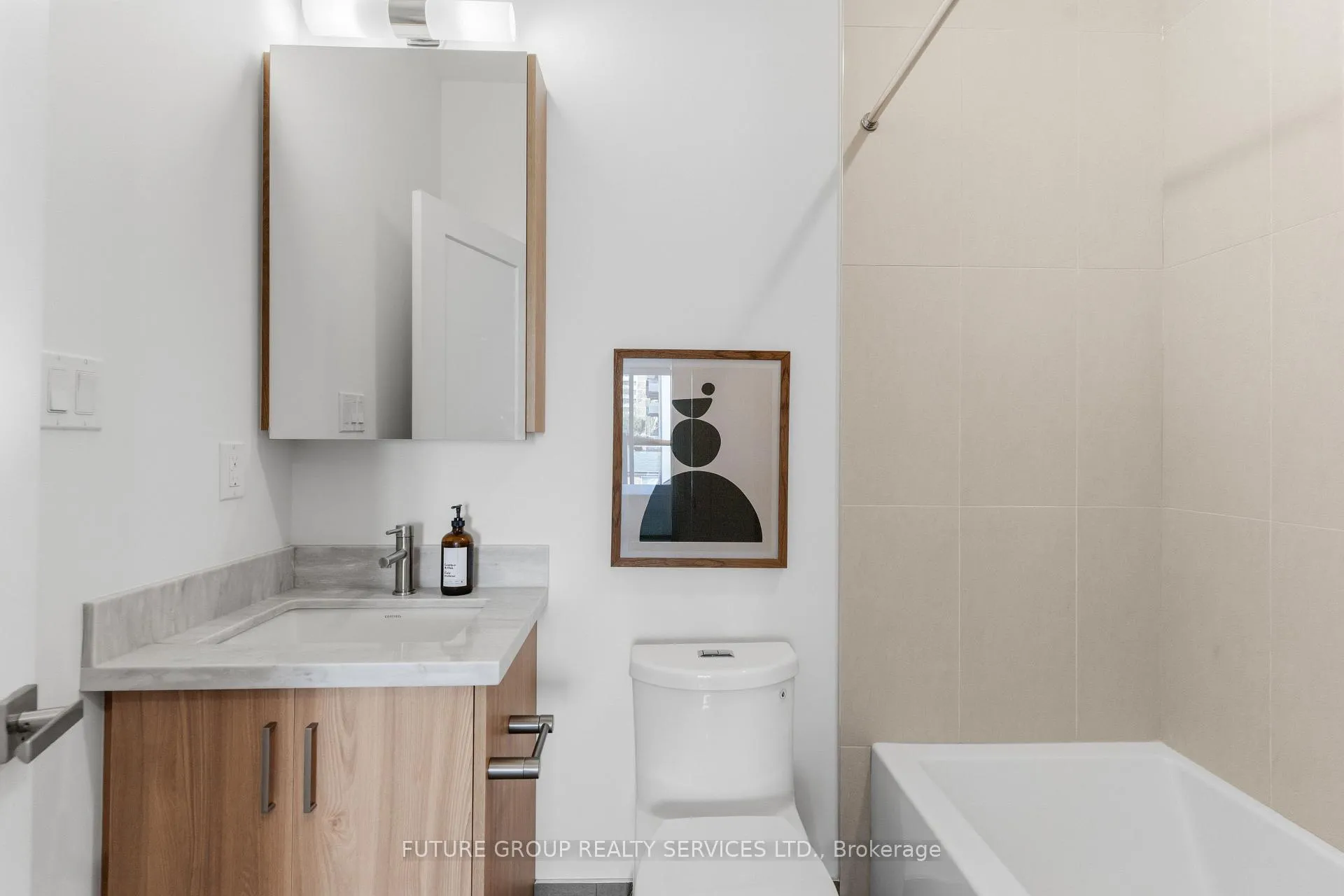 Photo 39 of Unit Unit 2, 86 Kenwood Avenue, Toronto, Humewood-Cedarvale — HOMEH