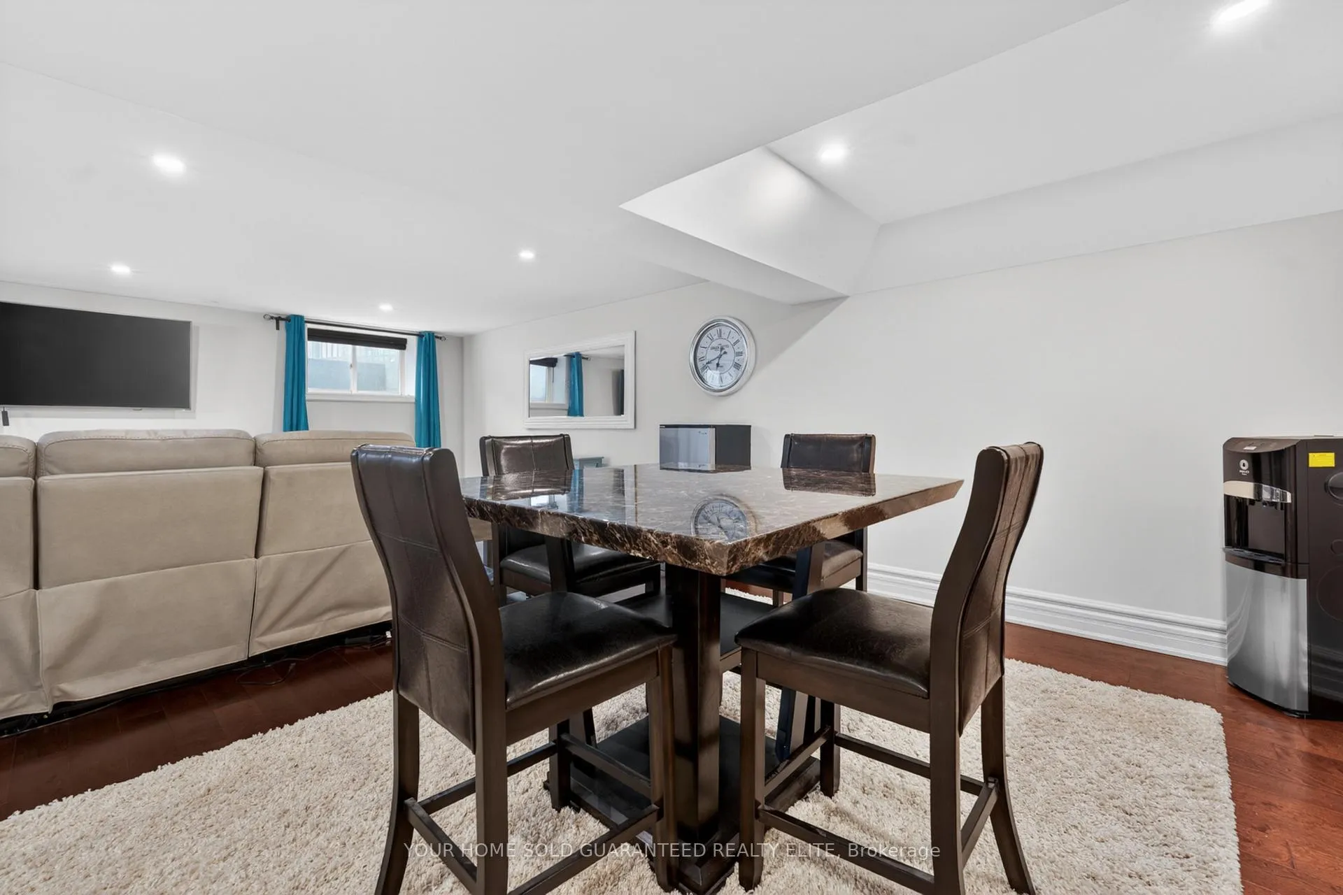 Photo 24 of 632 Ellengale Road, Burlington, LaSalle — HOMEH