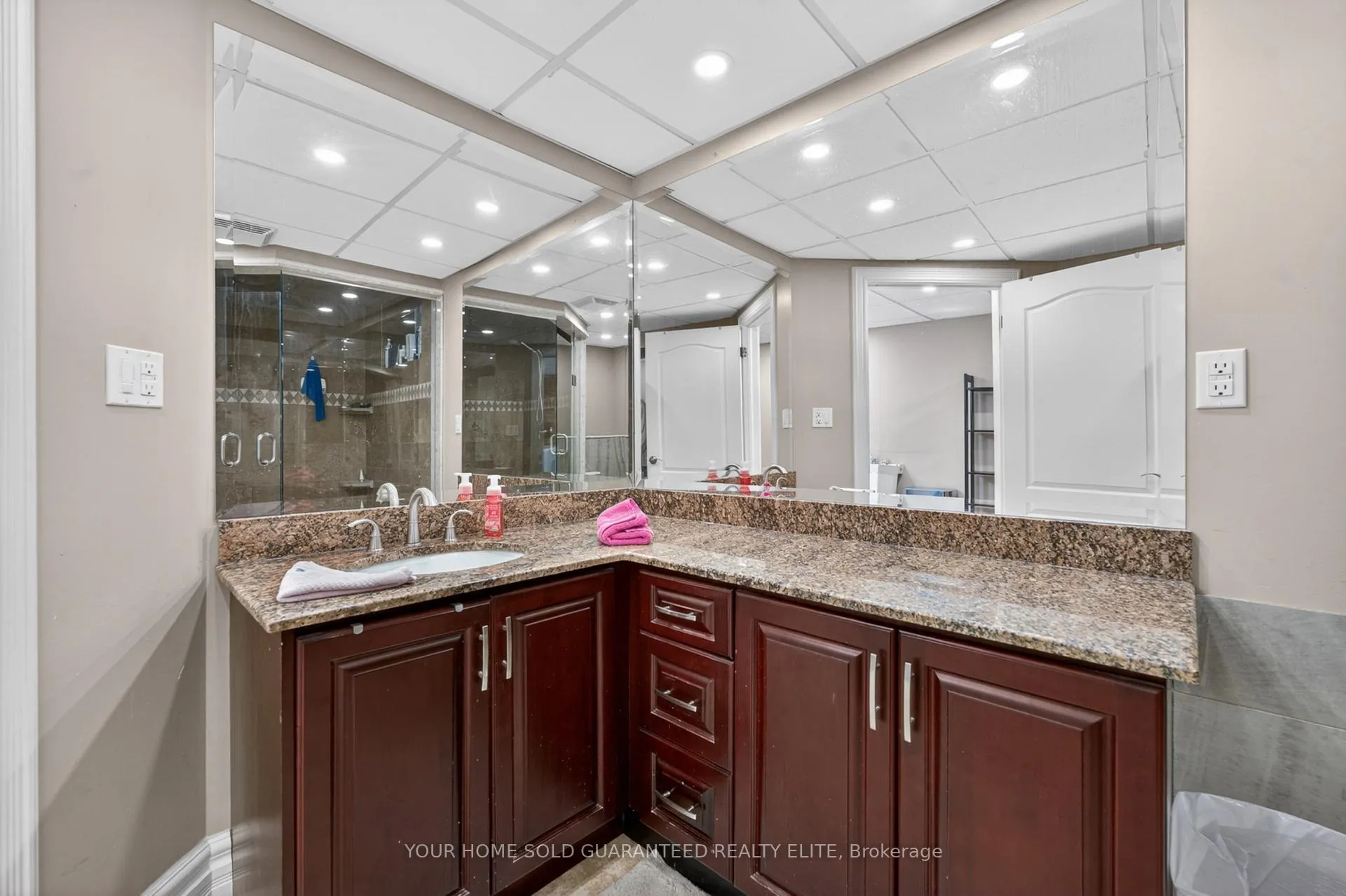 Photo 30 of 632 Ellengale Road, Burlington, LaSalle — HOMEH