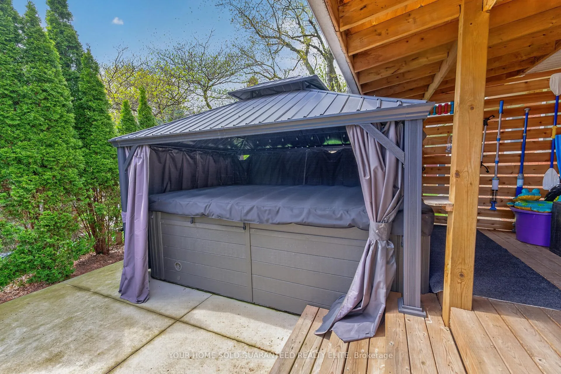 Photo 35 of 632 Ellengale Road, Burlington, LaSalle — HOMEH