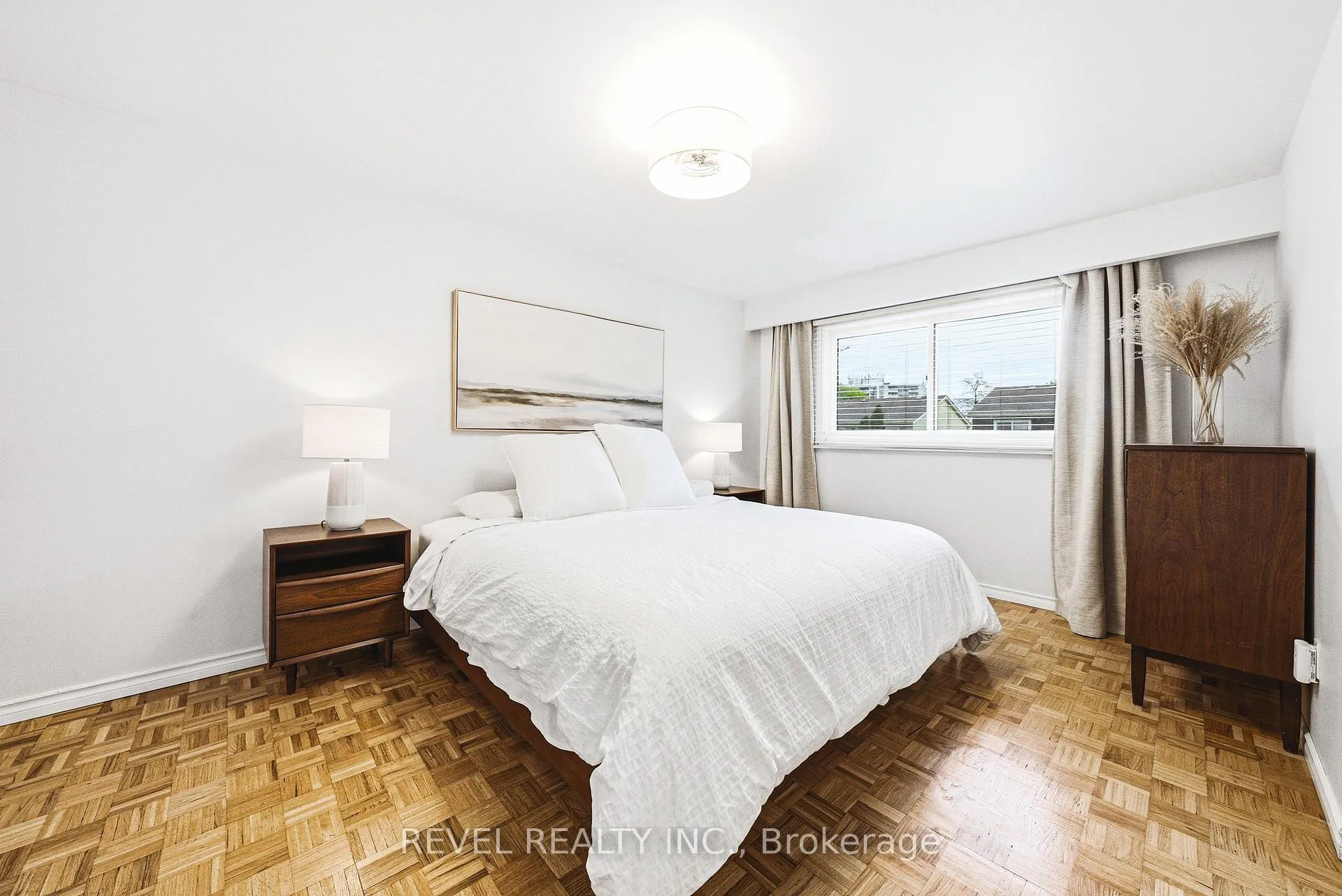 Photo 18 of 5064 Brady Avenue, Burlington, Appleby — HOMEH